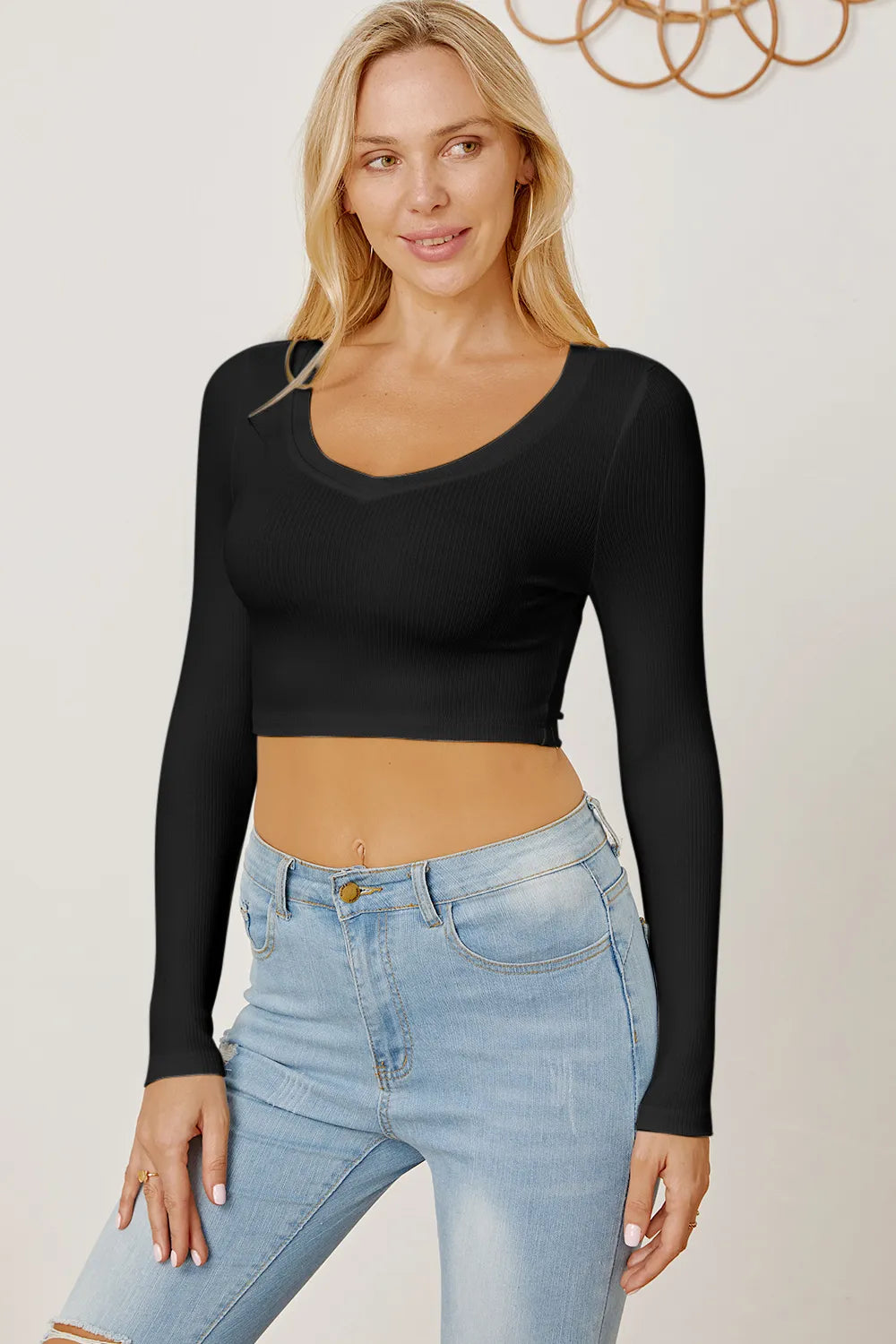 Round Neck Long Sleeve Cropped T-Shirt