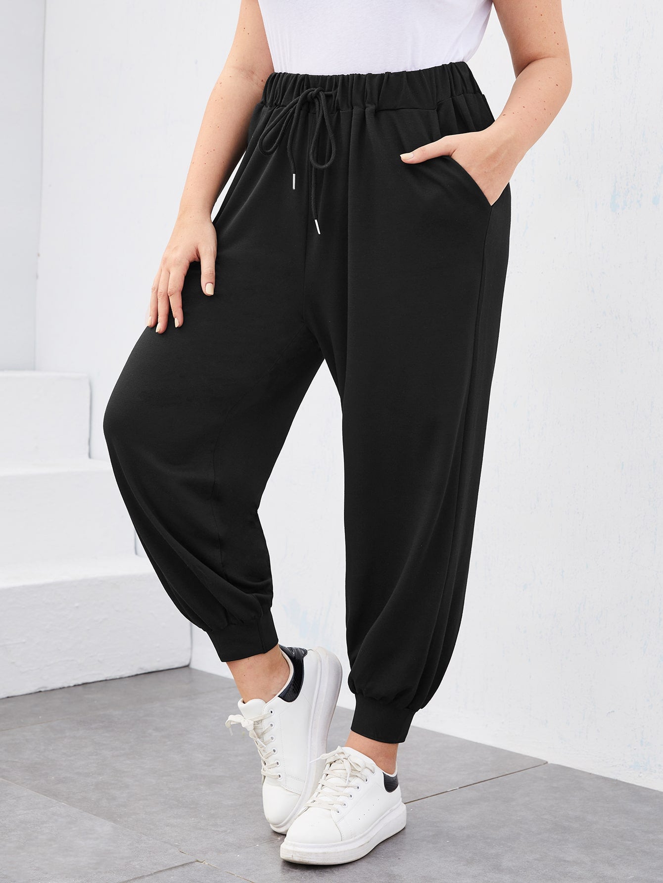 Mulvari Plus Drawstring Waist Solid Sweatpants