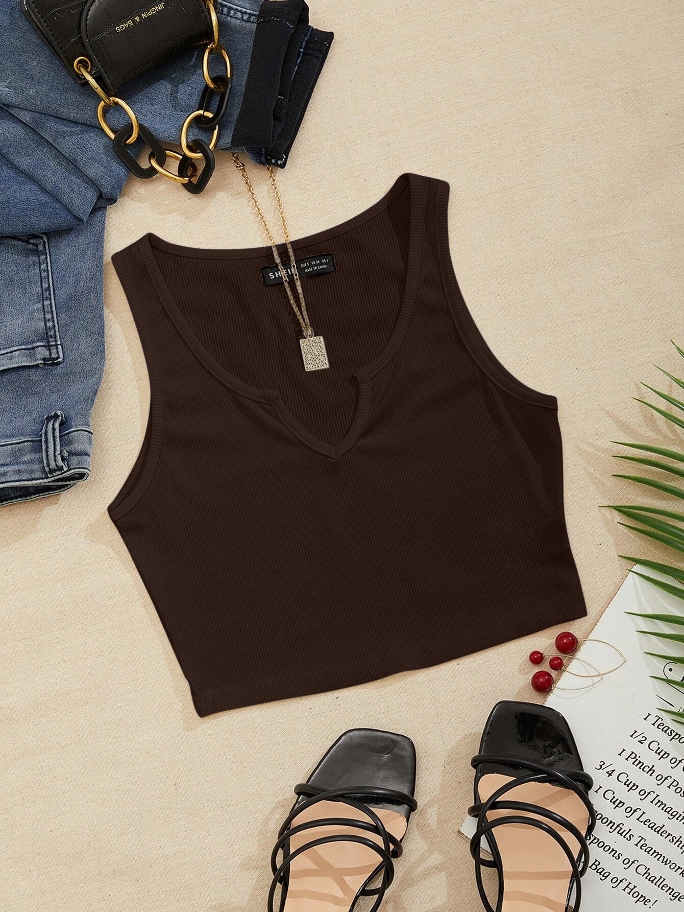 Notch Neck Rib-knit Tank Top