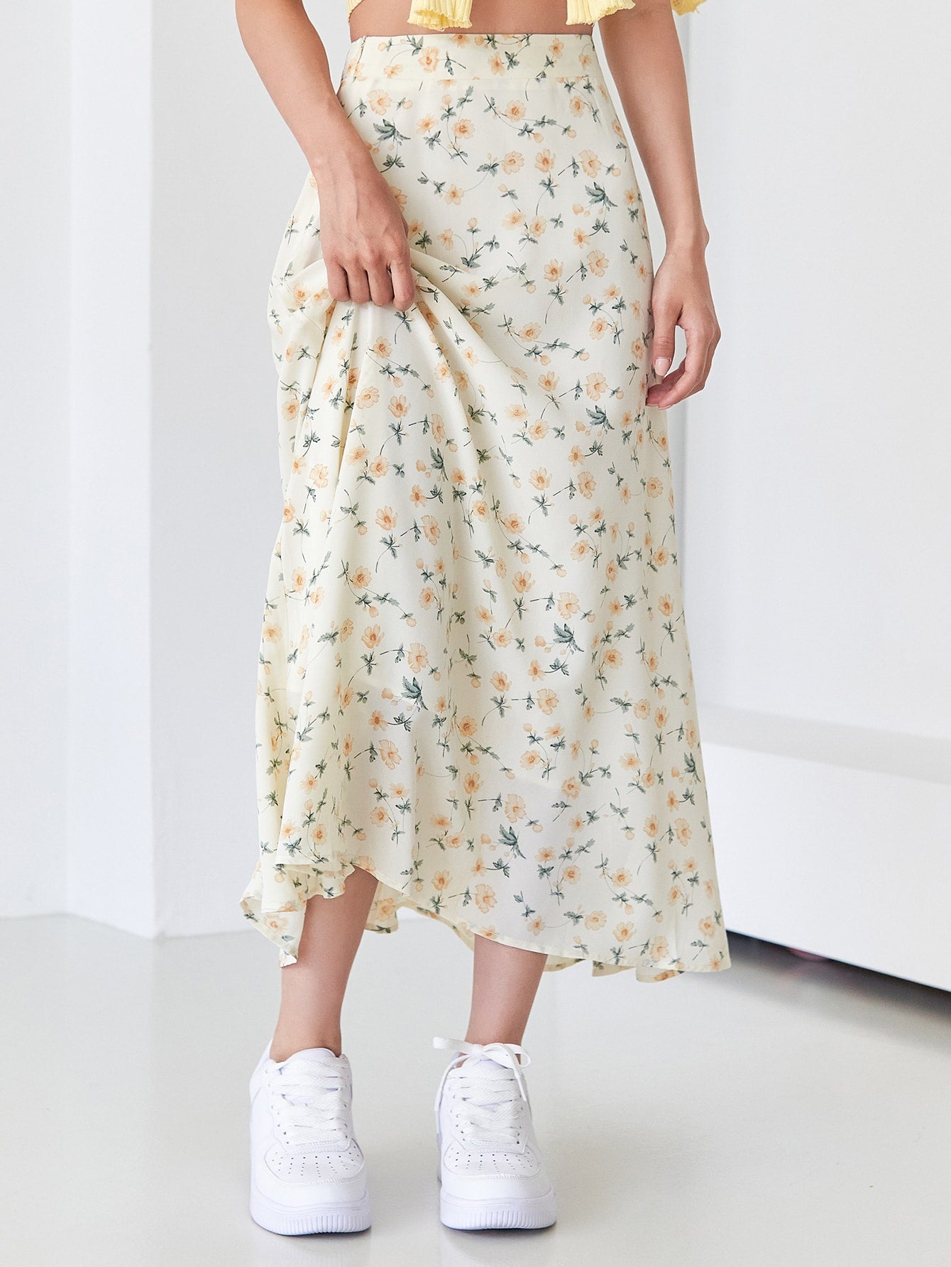 DAZY Allover Floral High Waist Skirt