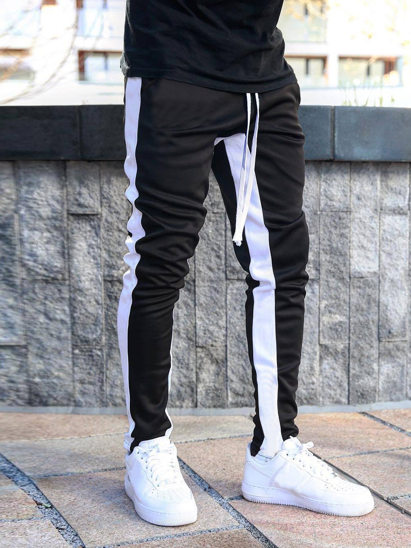 Men Contrast Panel Drawstring Sweatpants