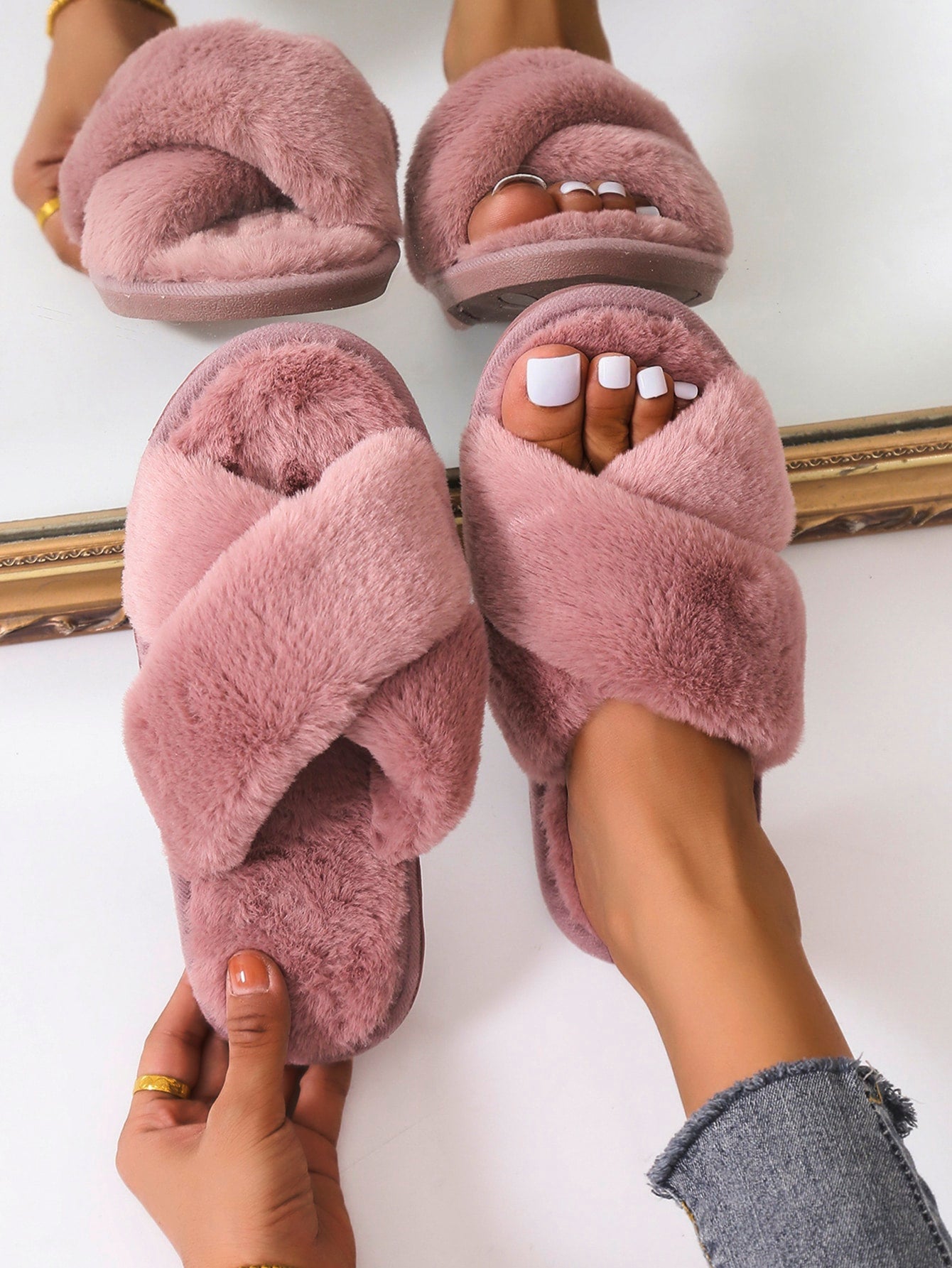 Ladies' Alphabet Motif Bedroom Slippers With Simple Crossover Strap And Fluffy Design