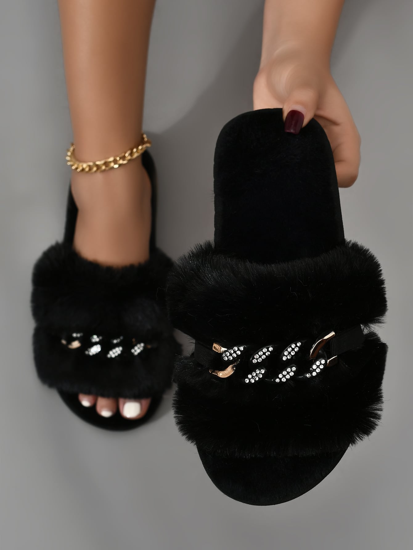 Rhinestone & Chain Decor Fluffy Bedroom Slippers