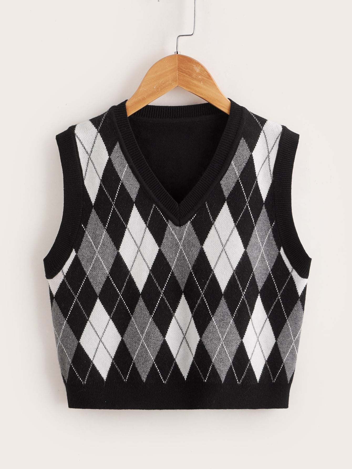 Tween Girl Argyle Pattern Sweater Vest