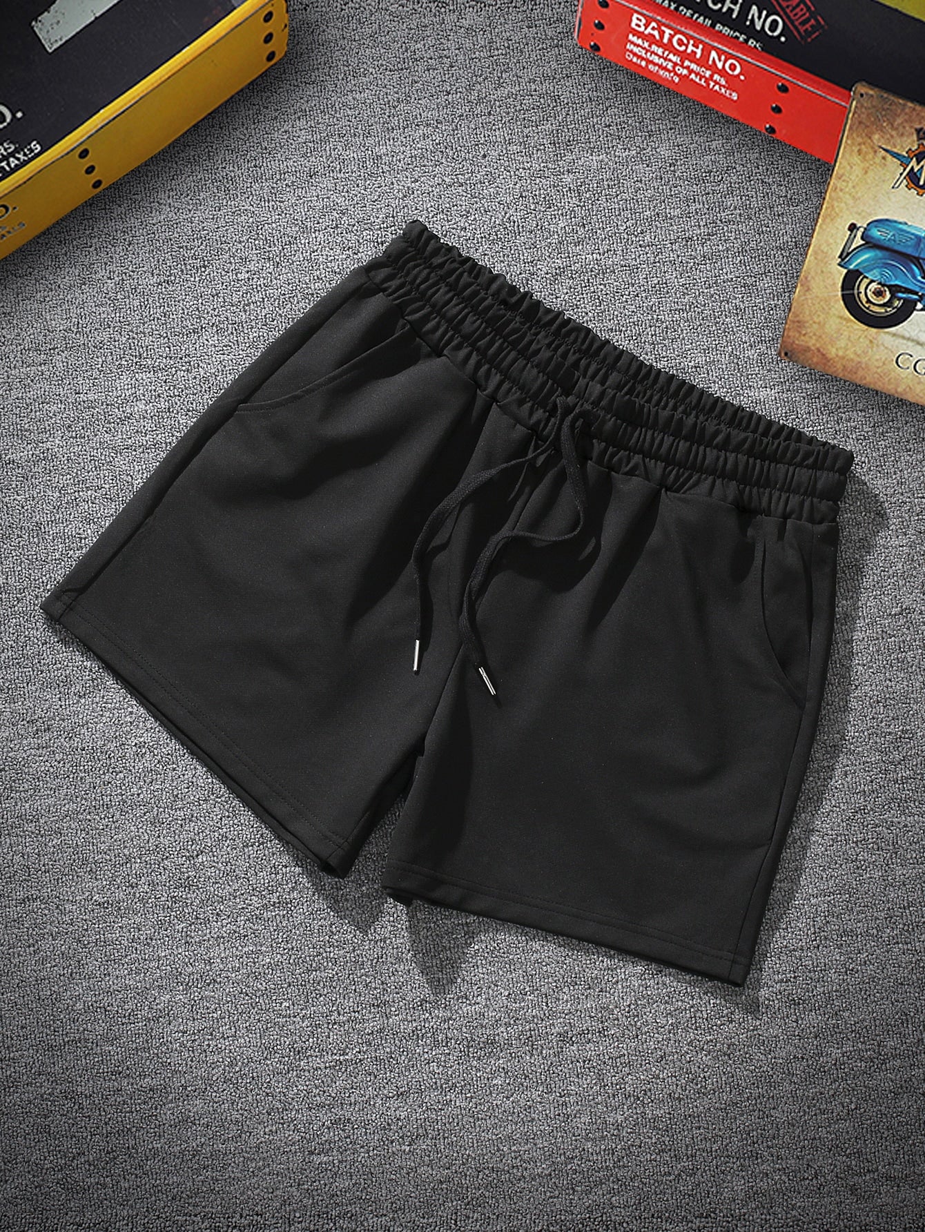 Men Drawstring Waist Shorts