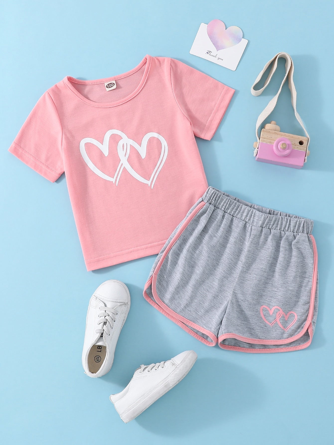 Young Girl Dopamine Heart Print Casual Short Sleeve T-Shirt And Color-Block Hem Shorts Set For Mother Day, Summer