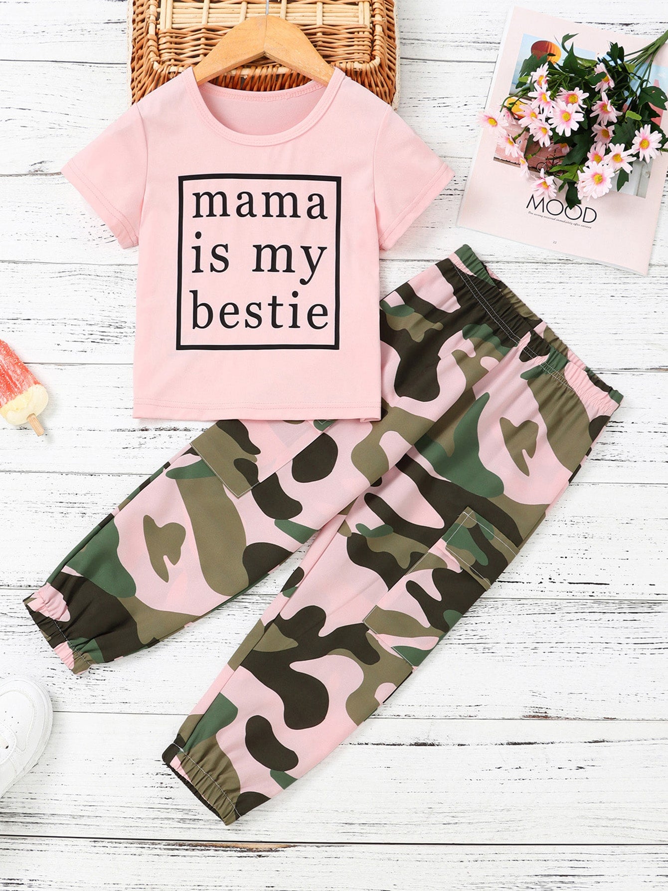 Young Girl Slogan Graphic Tee & Camo Print Flap Pocket Pants