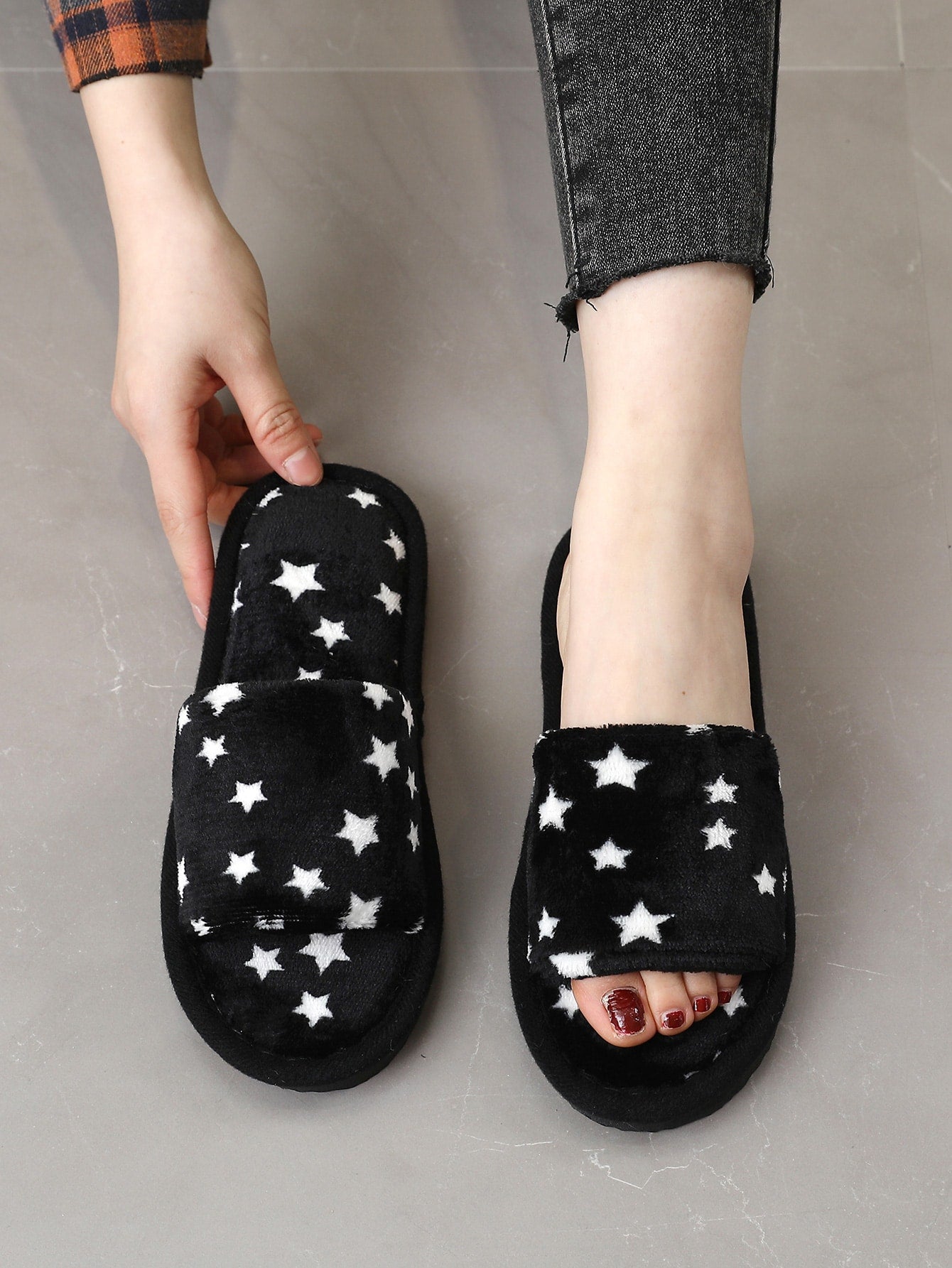 Women's Fashionable Home Slippers With Star Pattern For Bedroom