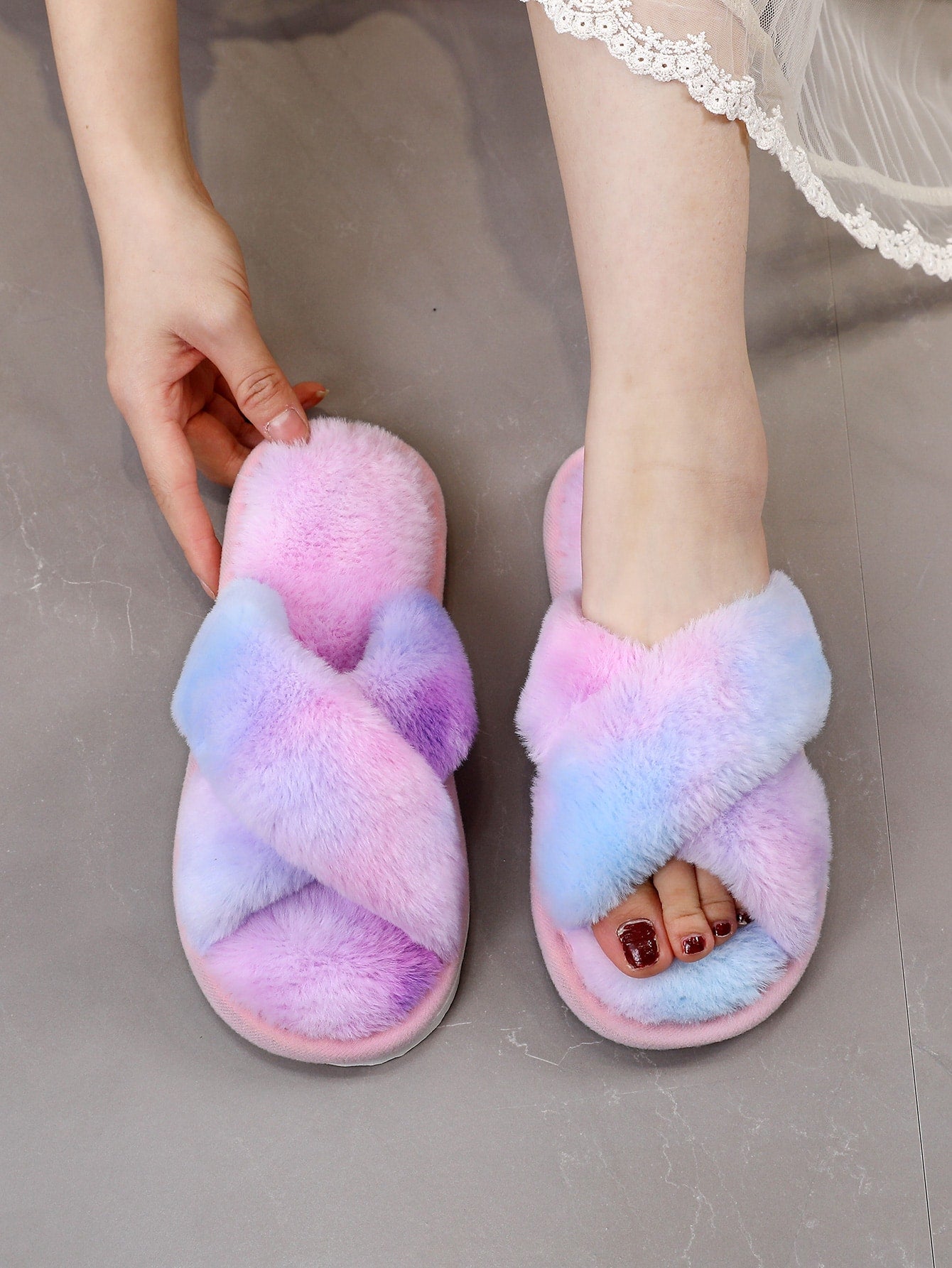 Women's Pink College Style Solid Color Fuzzy Cross Slippers For Bedroom