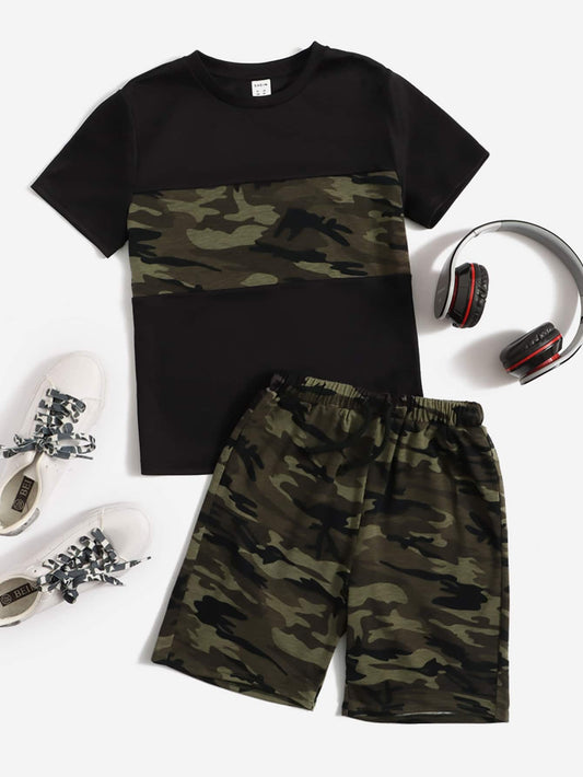 Tween Boy Camo Print Tee & Drawstring Waist Shorts