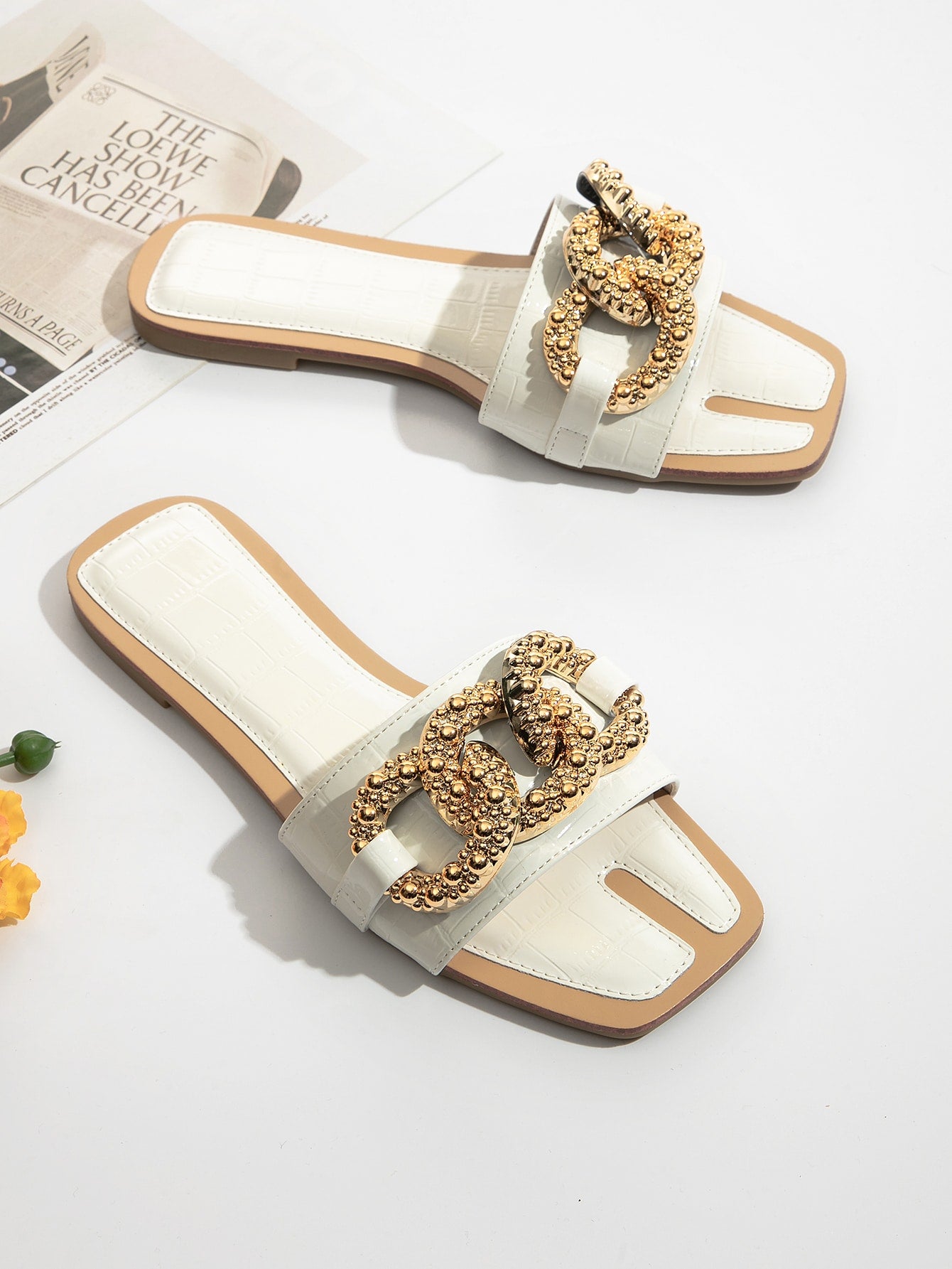 Summer Casual Fashionable Slip-resistant Square Toe Flat Sandals With Metal Buckle