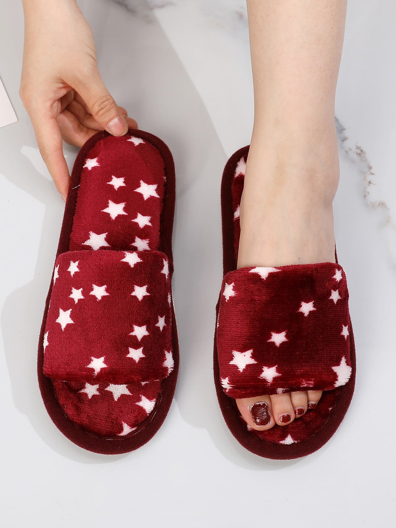 Star Pattern Fluffy Bedroom Slippers