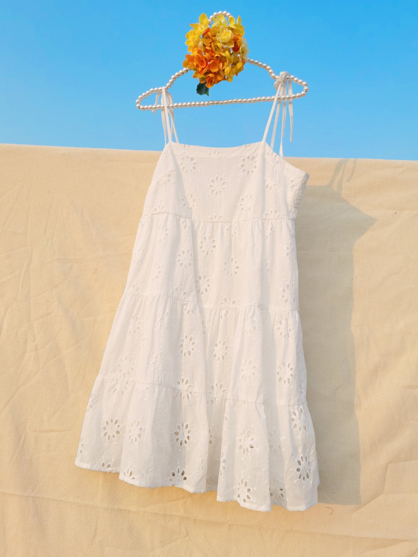 Ladies Embroidery Hem Flounce Hem Sleeveless Dress, Perfect For Vacation