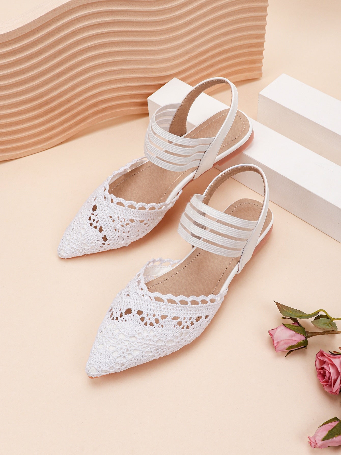 Women Hollow Out Flats, Point Toe Ankle Strap Flats