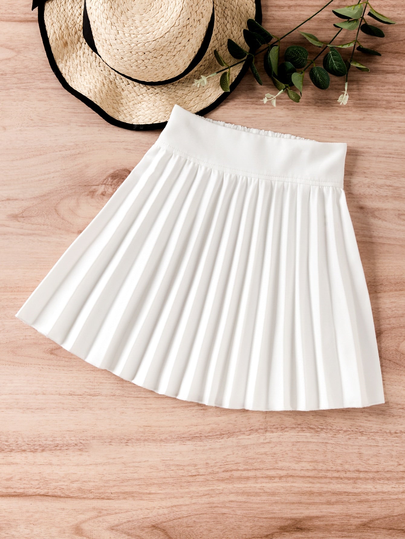 Young Girl Solid Pleated Skirt