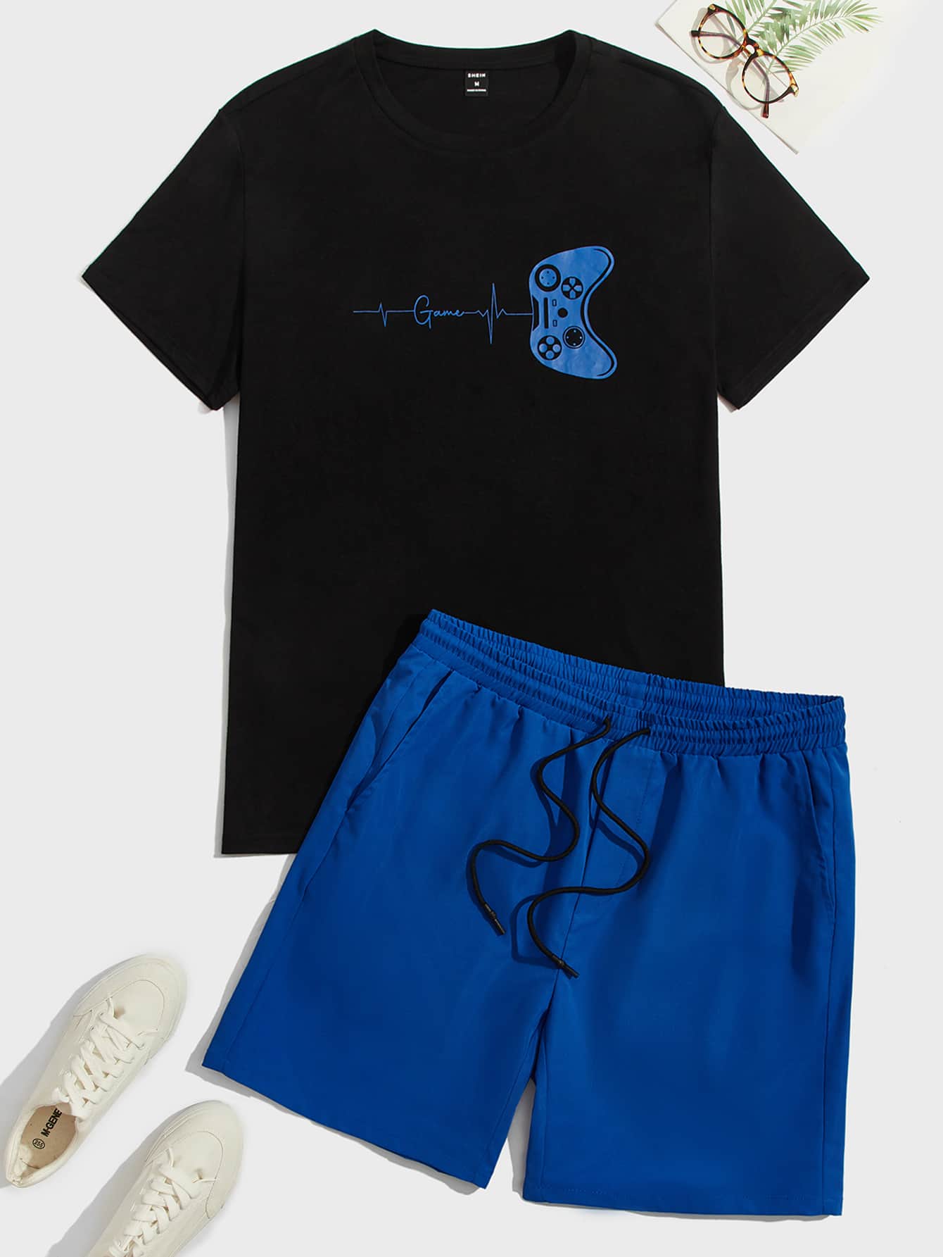 Men Gamepad & Letter Graphic Tee & Drawstring Waist Shorts