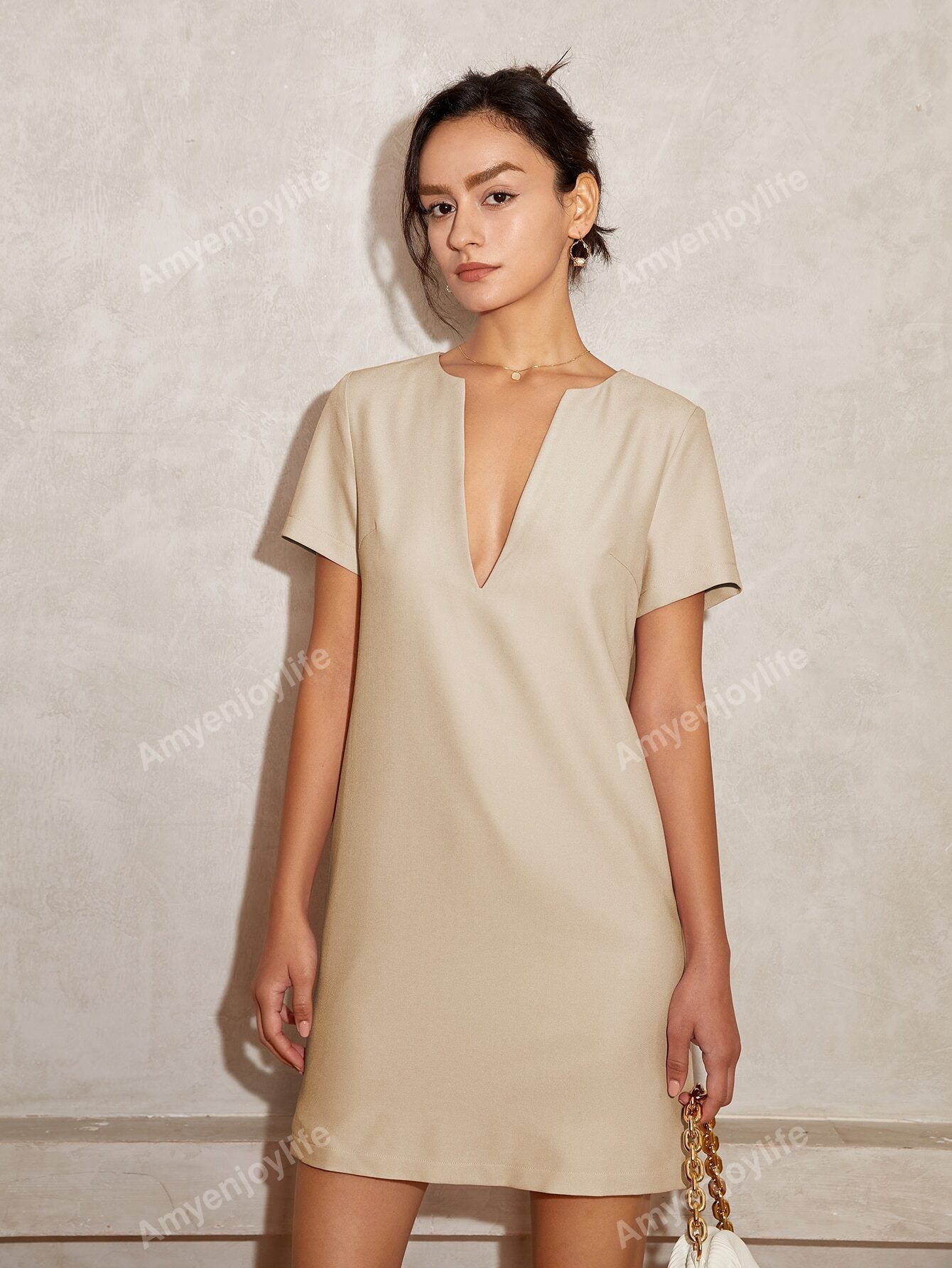 Solid Notched Neckline Keyhole Back Dress