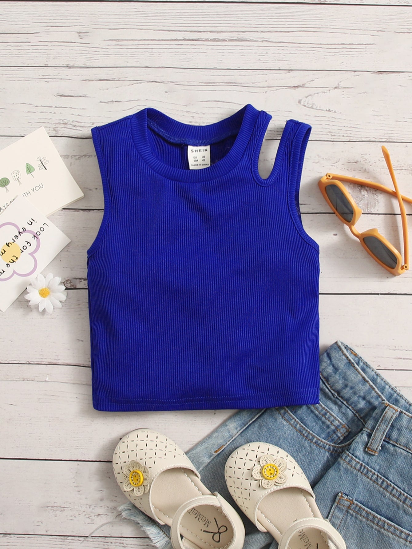 Young Girl Casual And Comfortable Sleeveless Camisole With Round Neck, Plain Color Tank Top