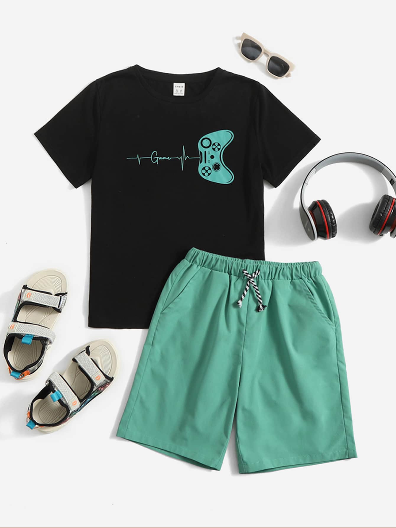 Tween Boy Gamepad & Letter Graphic Tee & Drawstring Waist Shorts