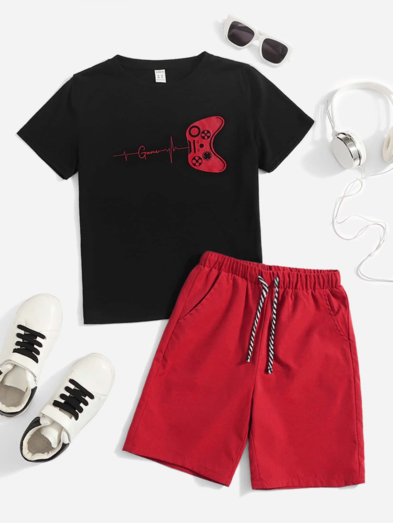 Tween Boy Gamepad & Letter Graphic Tee & Drawstring Waist Shorts