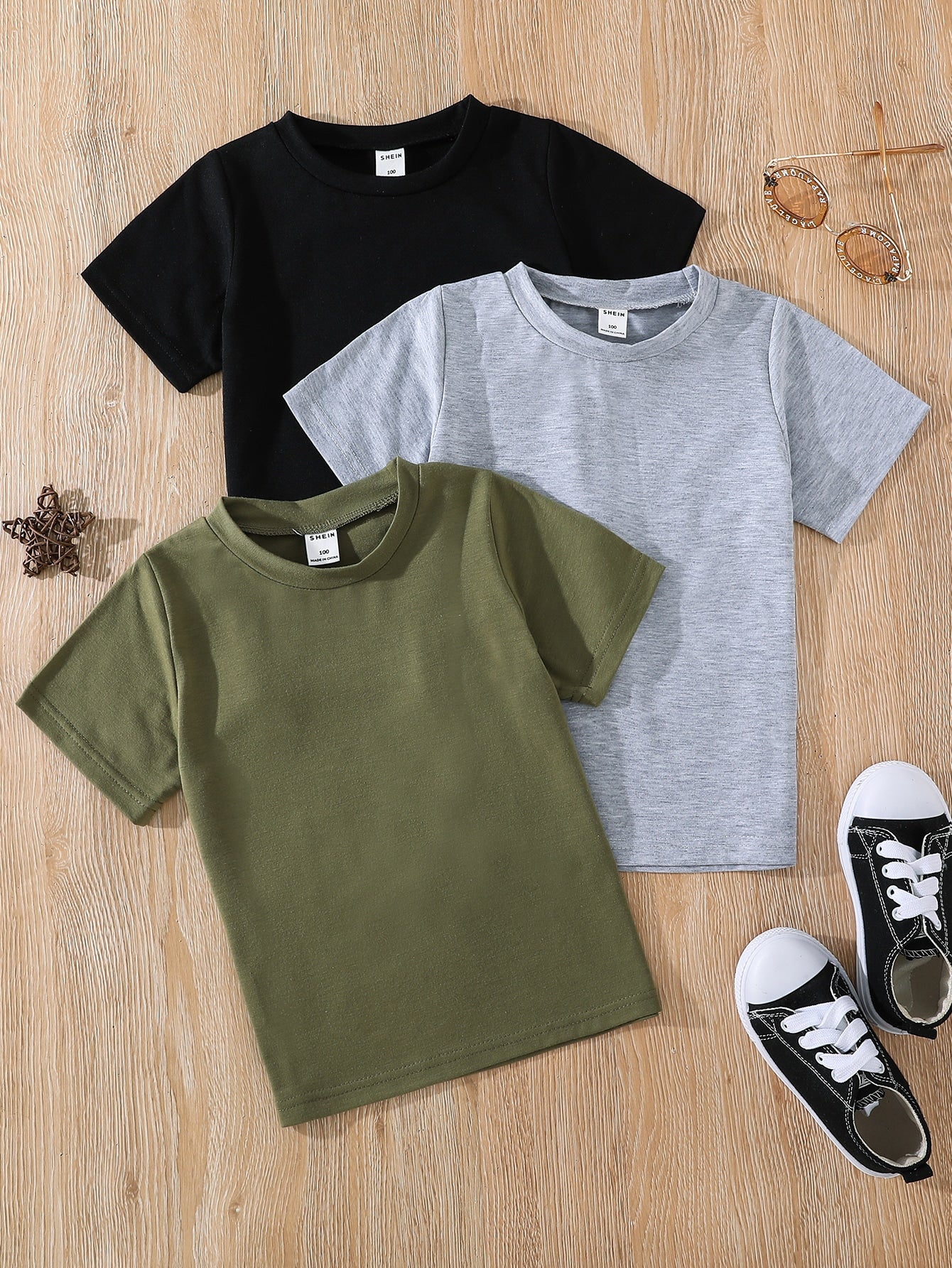 Young Boy 3pcs Solid Round Neck Tee