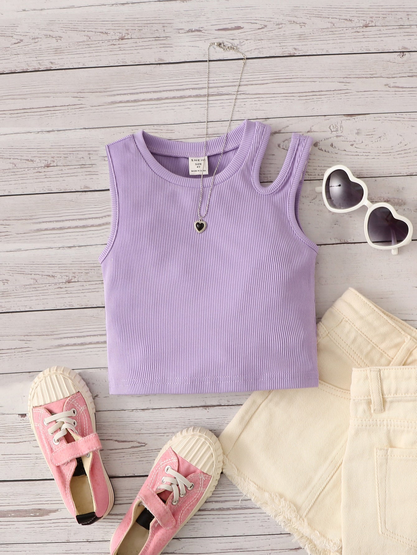 Young Girl Casual And Comfortable Sleeveless Camisole With Round Neck, Plain Color Tank Top