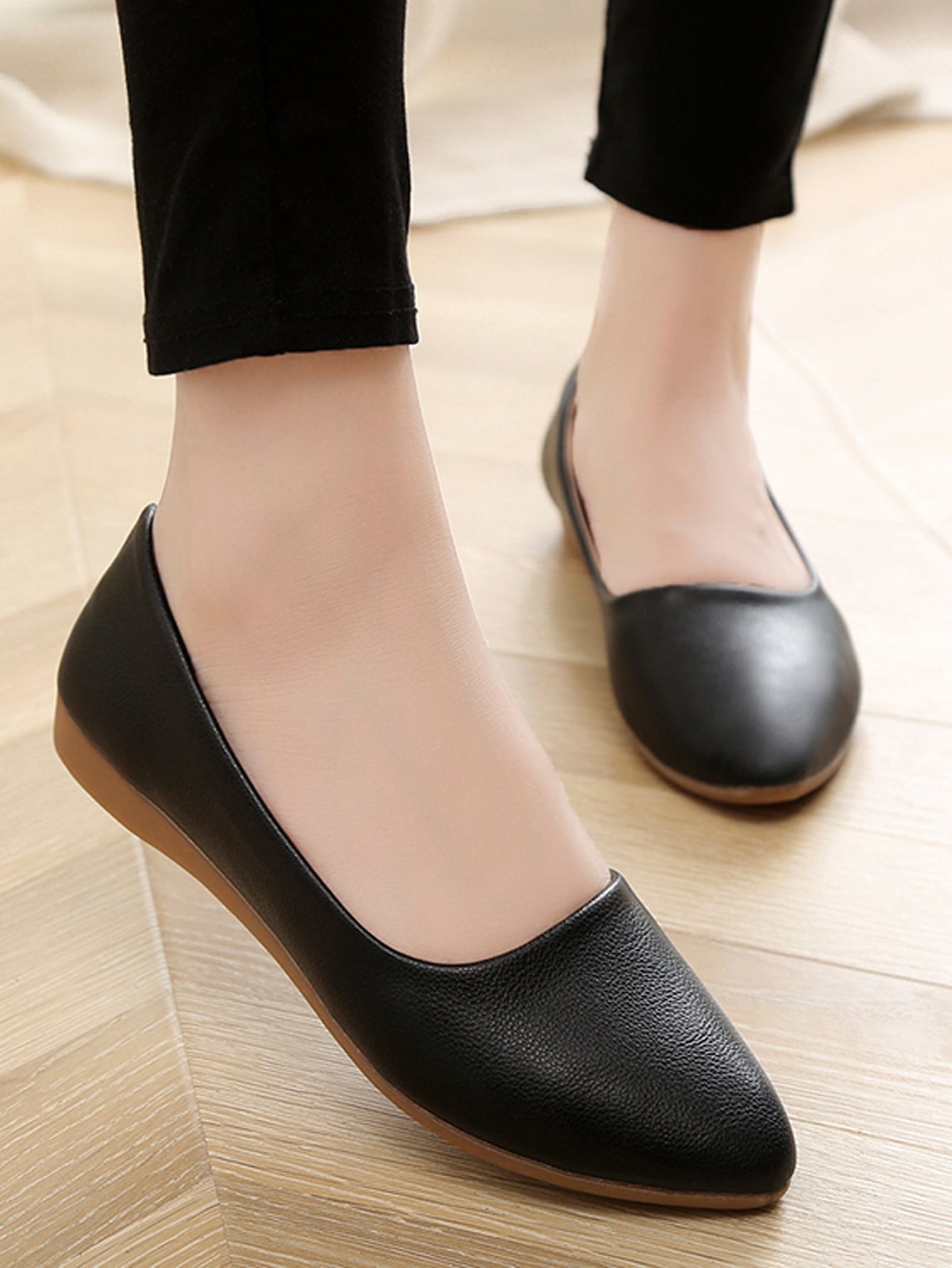 Vintage And Simple Pointed Shallow Mouth Women's Flat Shoes, Autumn Soft And Casual Work Commute Daily Wear Brown Granny Shoes