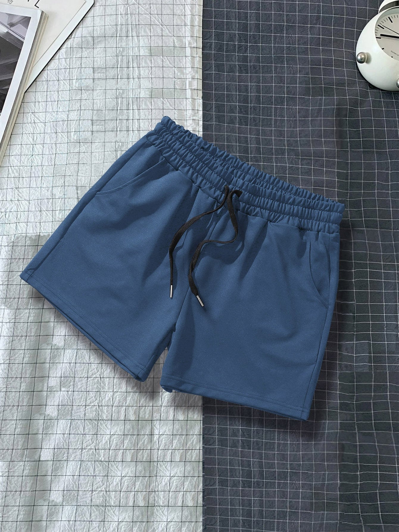 Men Drawstring Waist Shorts