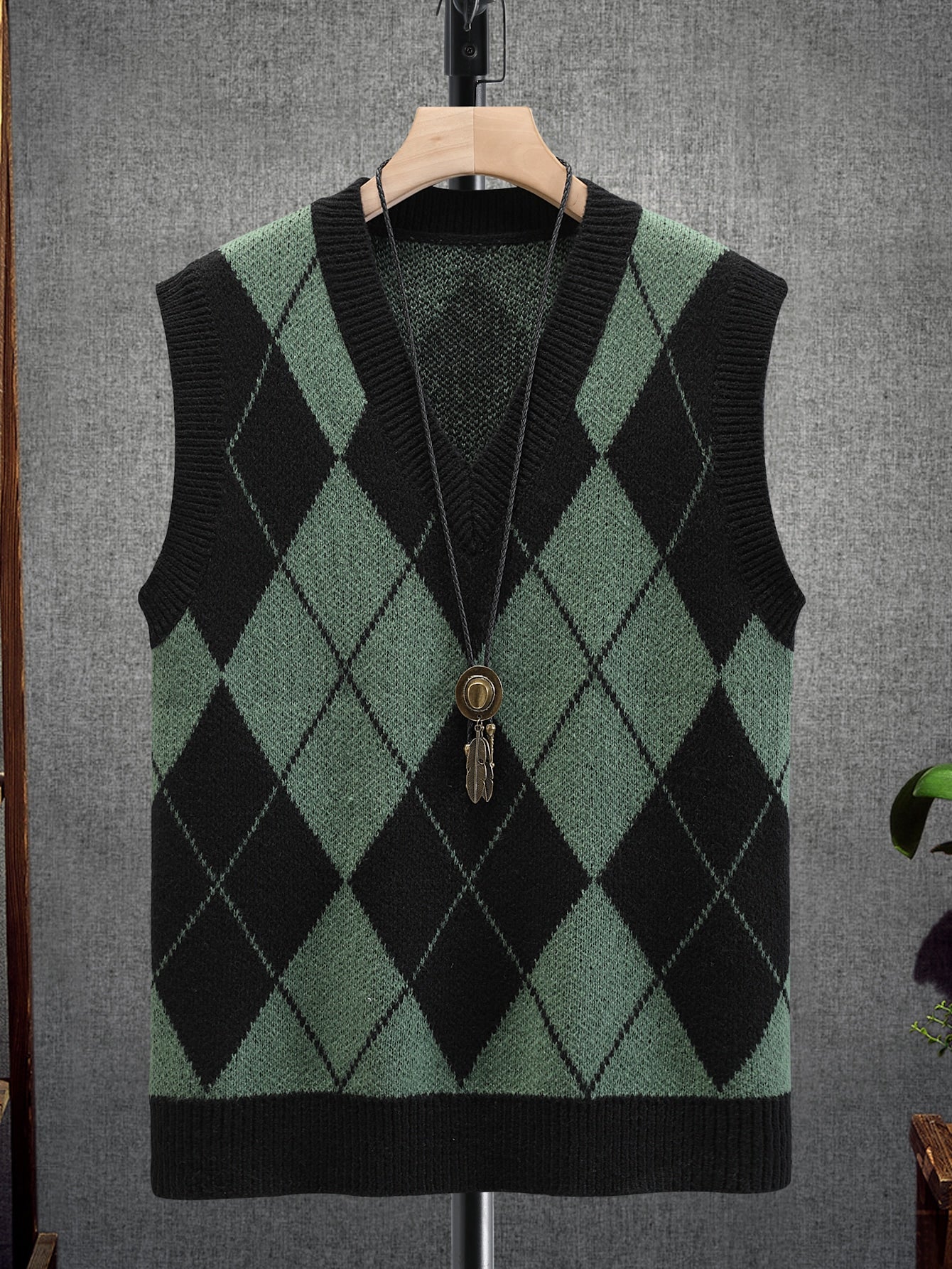 Men Argyle Pattern Sweater Vest