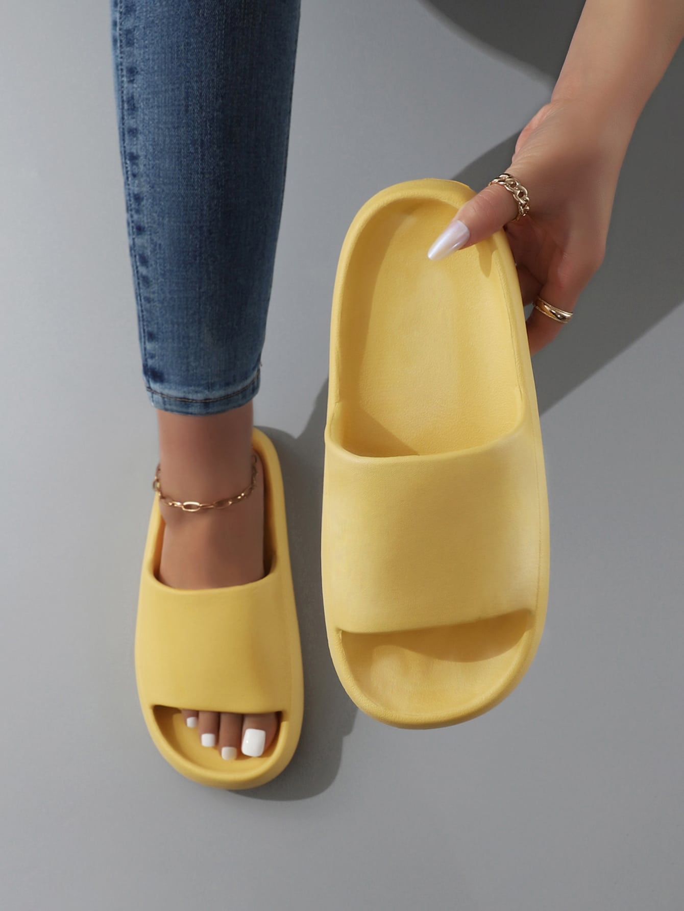 Fashion Colored Minimalist Thick Sole Anti-Slip Unisex Casual Slippers For Indoor,Outdoor,Beach,Bathroom Use