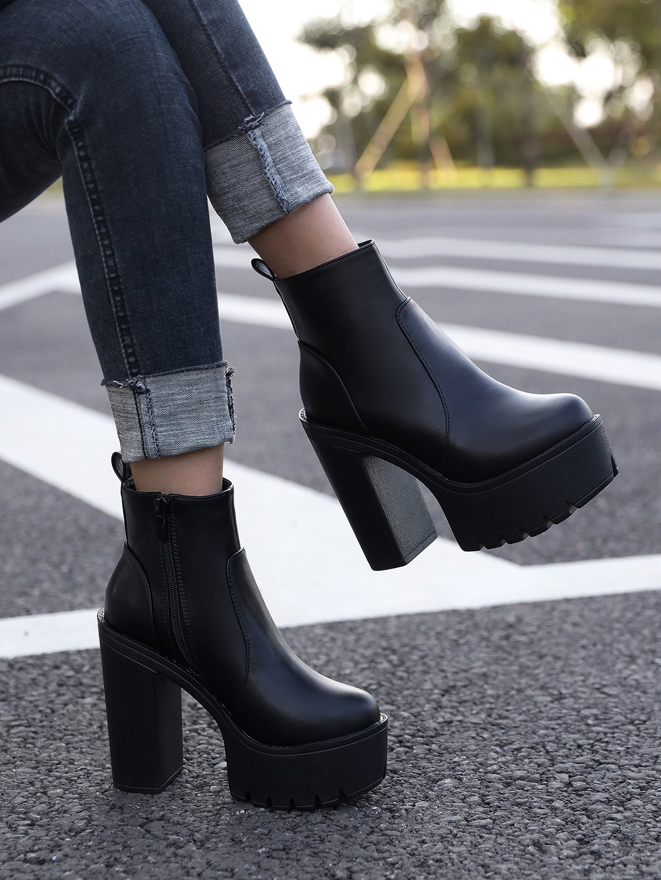 Zipper Side Platform Chunky Heeled Combat Boots, High Platform Black Punk Solid Color Women's Fashion Boots