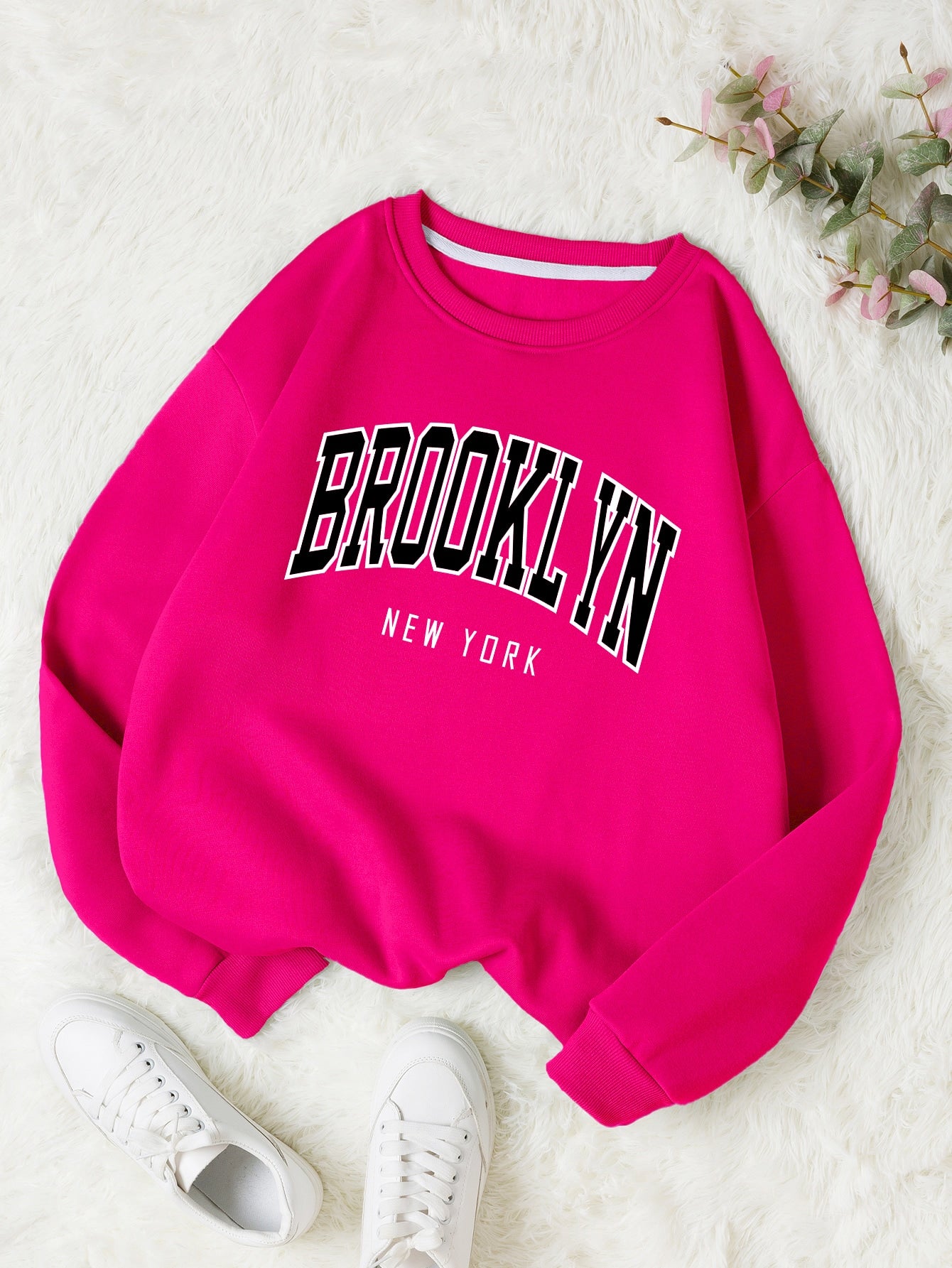 Qutie Letter Graphic Thermal Lined Sweatshirt