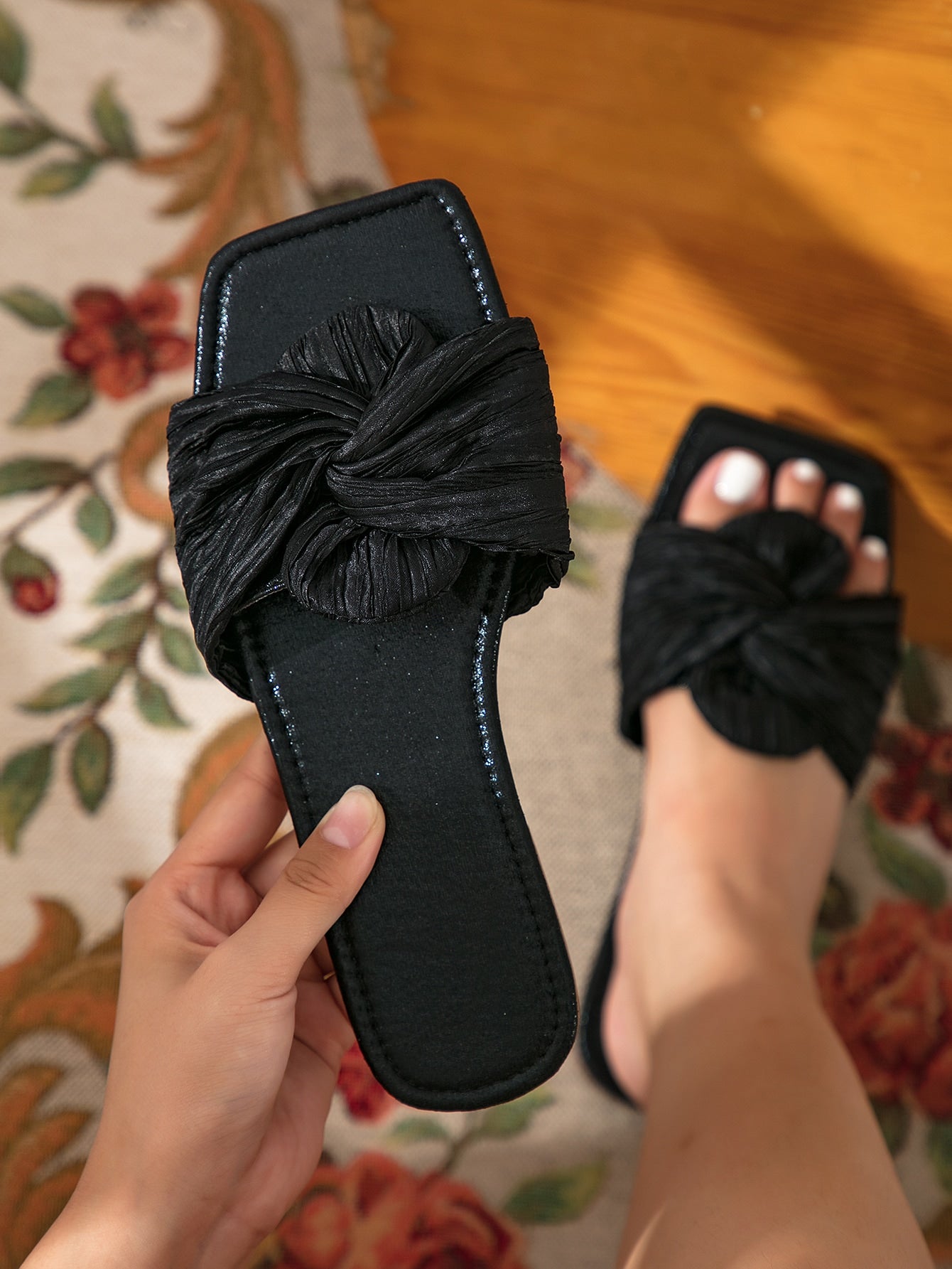 Women's Flat Slippers, Pleated Gold Elegant Summer Casual Slip-On Sandals, Pointed Toe Glitter Gold