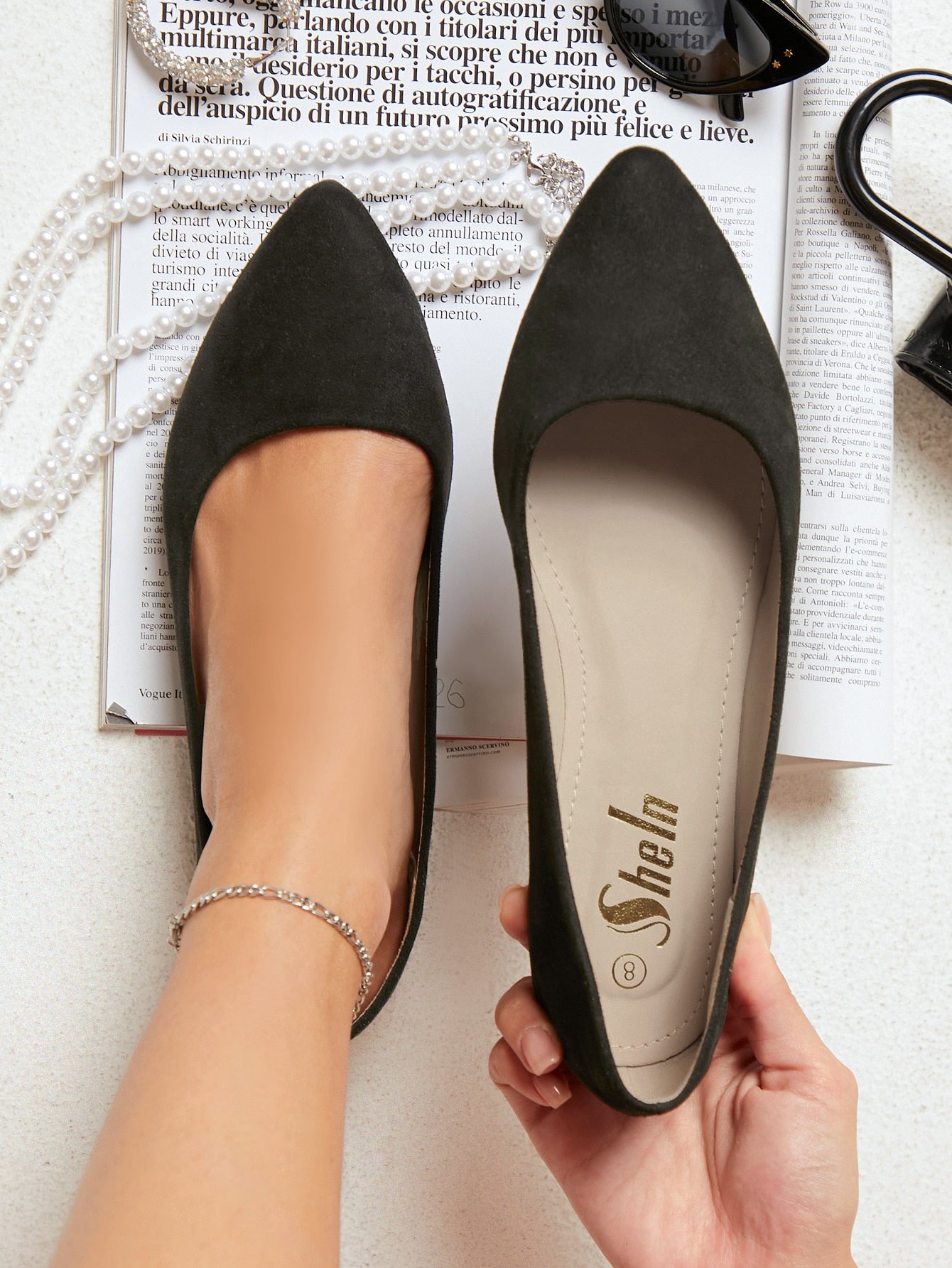 Minimalist Faux Suede Pointy Toe Flats