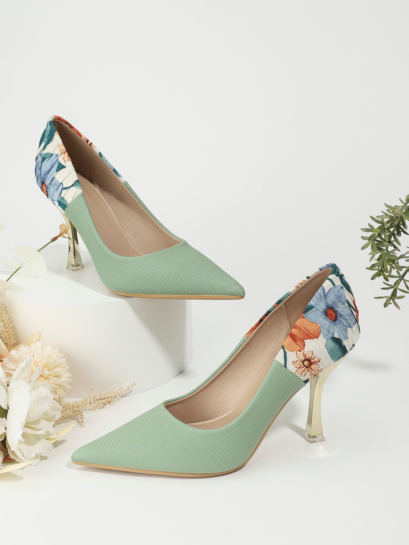 Floral Pattern Point Toe Court Pumps, Mint Green Fashionable Floral Printed High Heel Shoes For Women