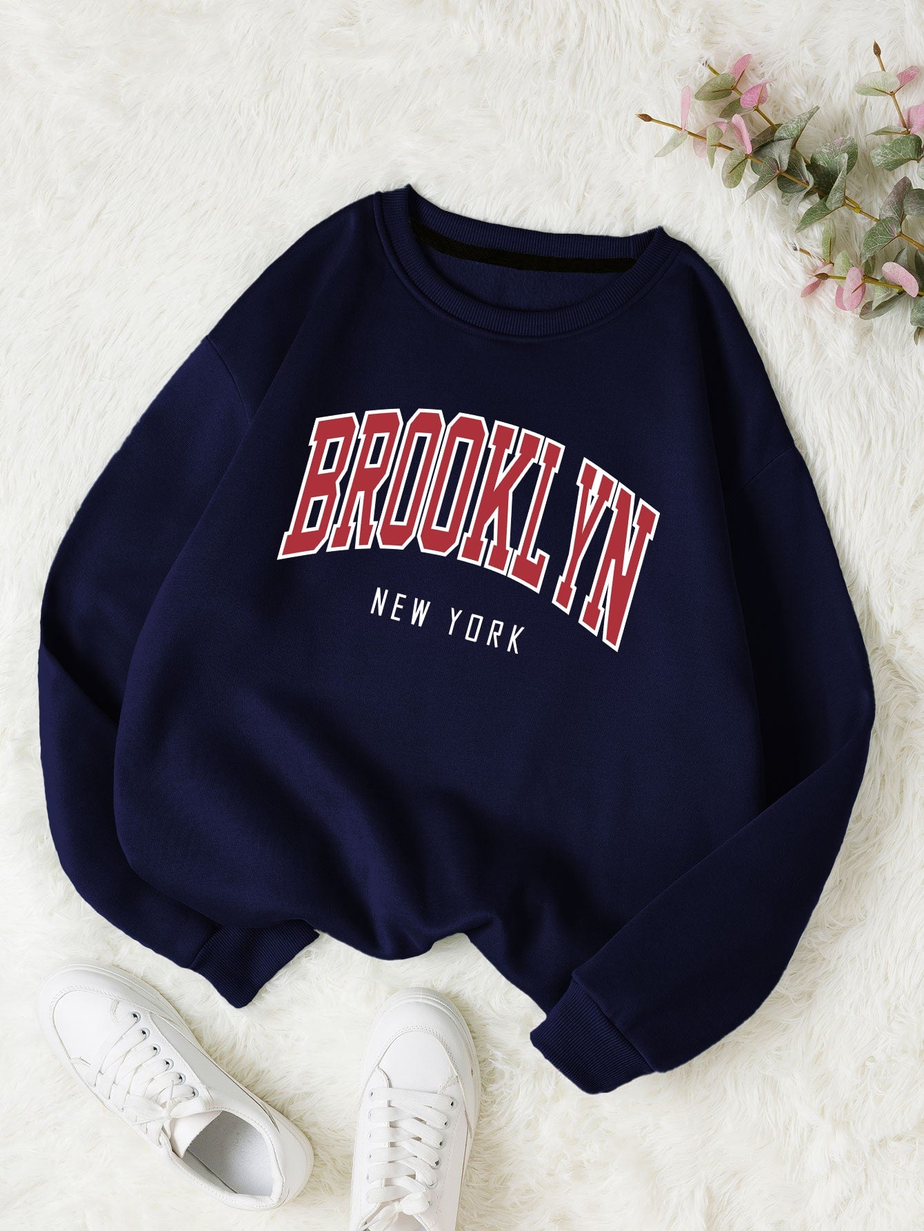 Qutie Letter Graphic Thermal Lined Sweatshirt