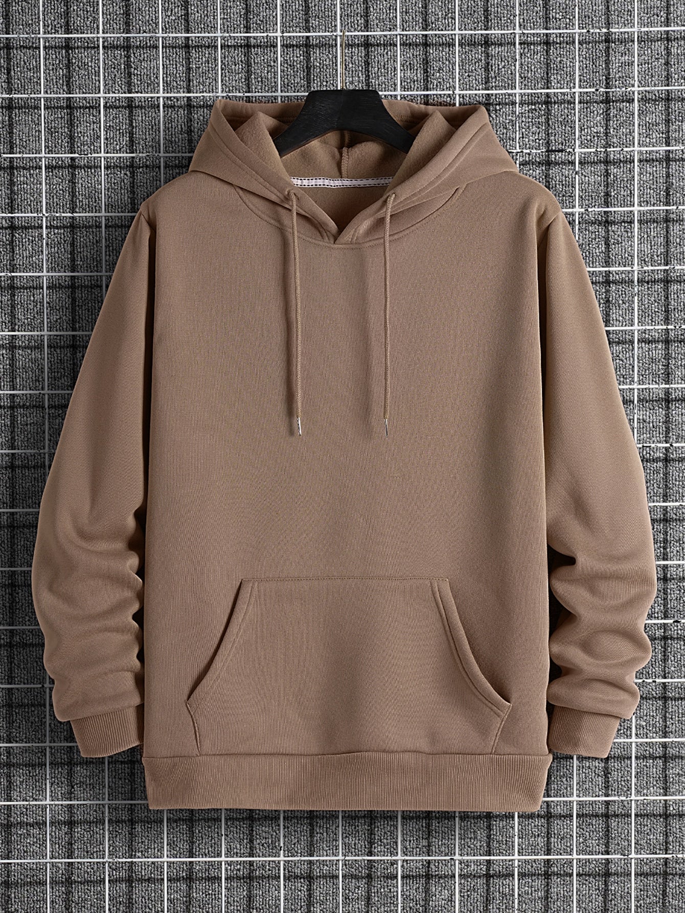 Men Solid Drawstring Thermal Lined Kangaroo Pocket Hoodie