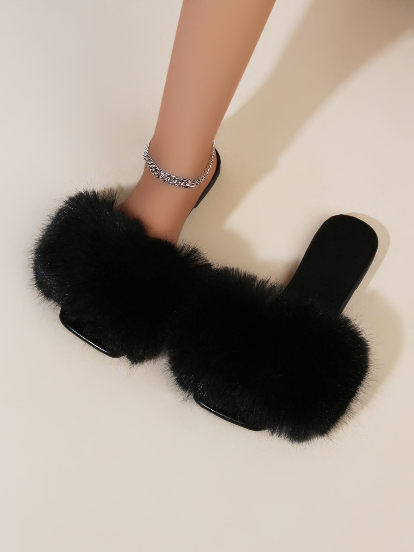 Women Fashionable And Comfortable Black Square Toe Open Toe Black And White Contrast Color Rabbit Fur Slip-On Flat Sandals, Thank You