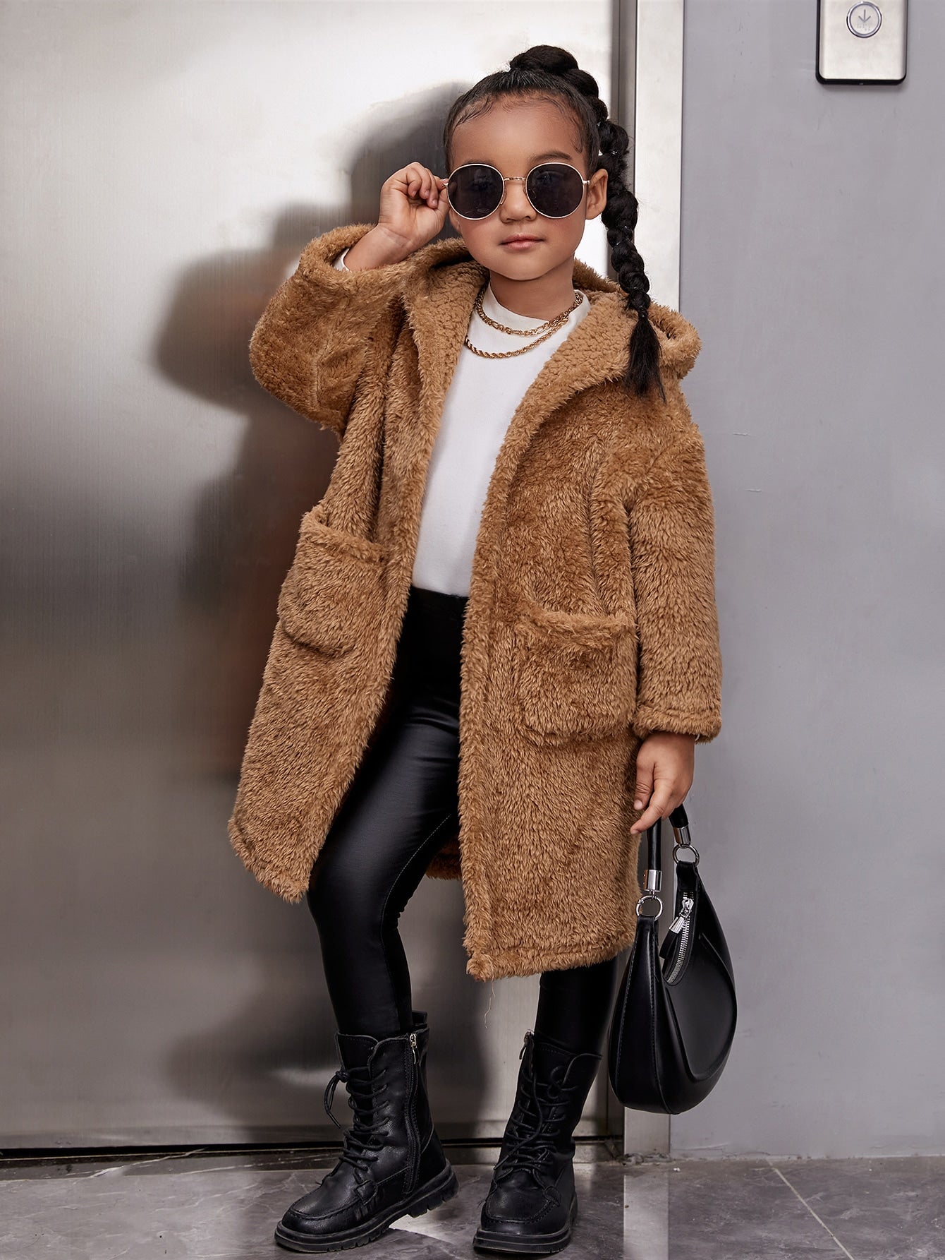 Young Girl Dual Pocket Drop Shoulder Hooded Teddy Coat