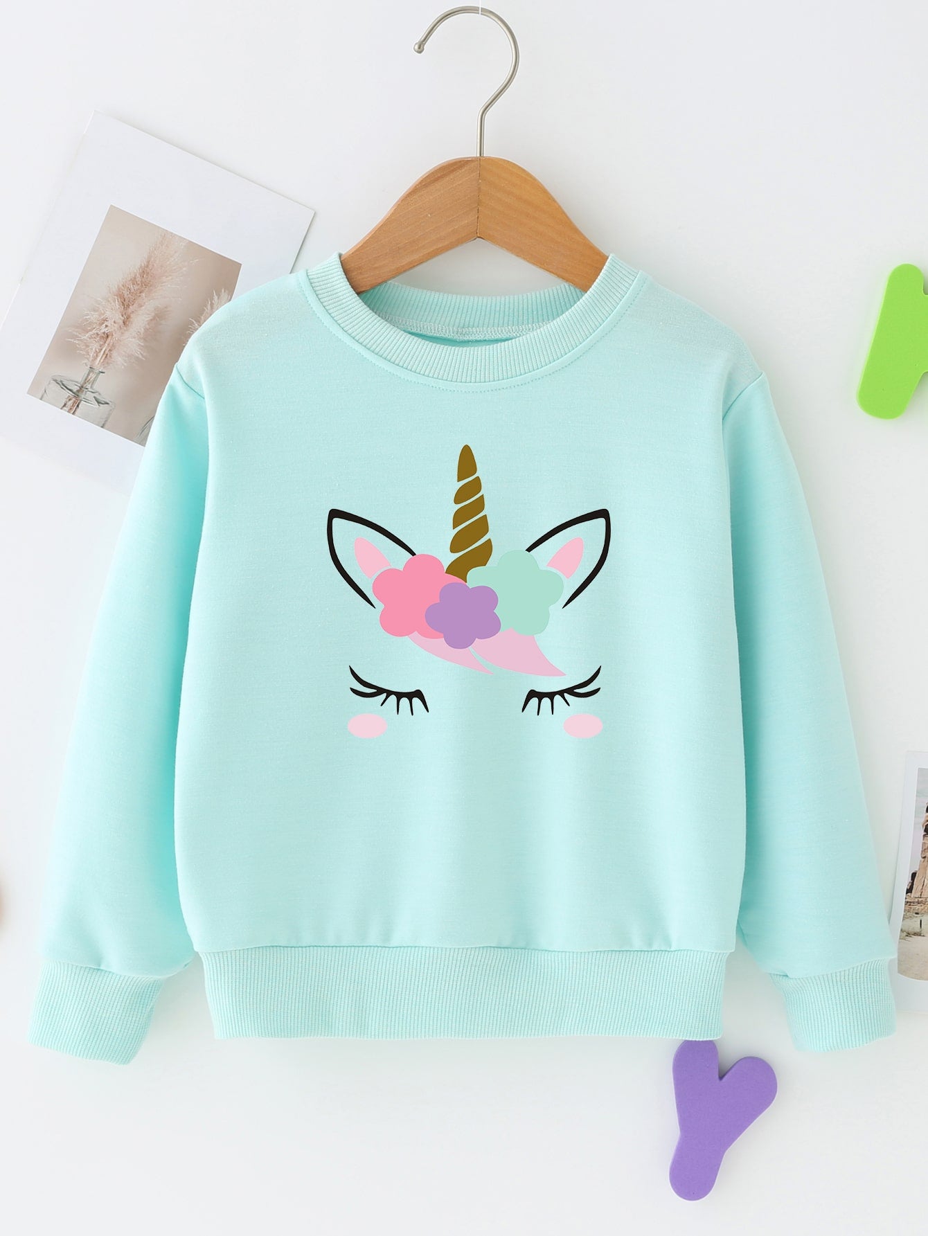 Young Girl Cute Casual Unicorn Printed Basic Round Neck Pullover Sweatshirt, Sports Top