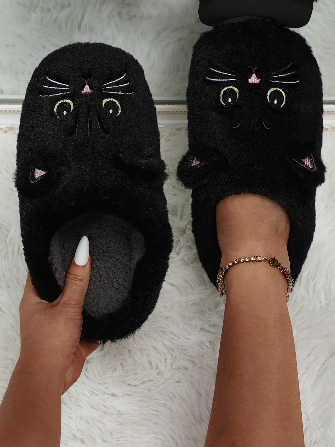 Cartoon Embroidered Fuzzy Novelty Slippers, Embroidered Cartoon Preppy Style Women's Home Slippers, Black, Closed-toe