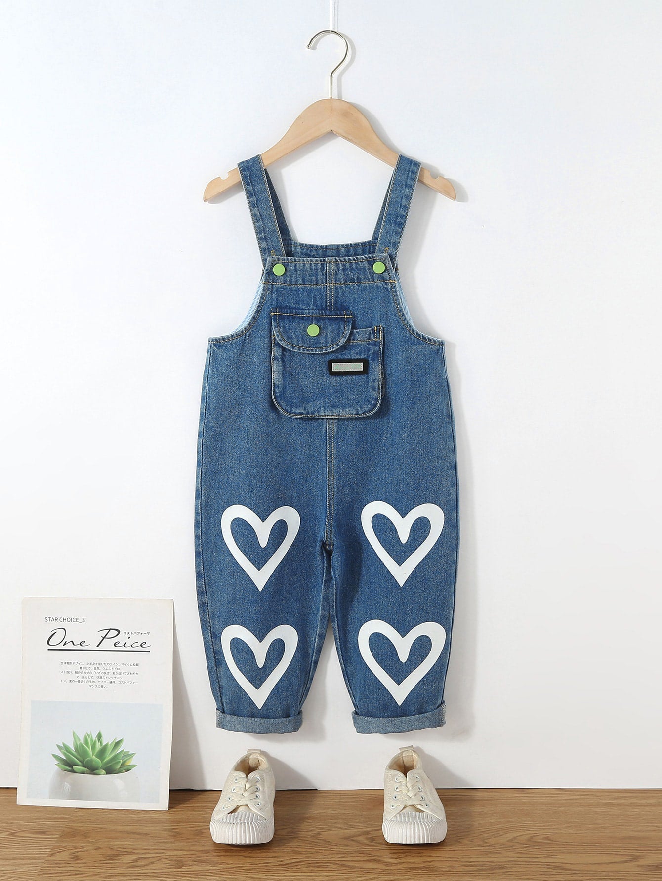 Young Girl Letter Patched Detail Heart Print Flap Pocket Denim Overalls