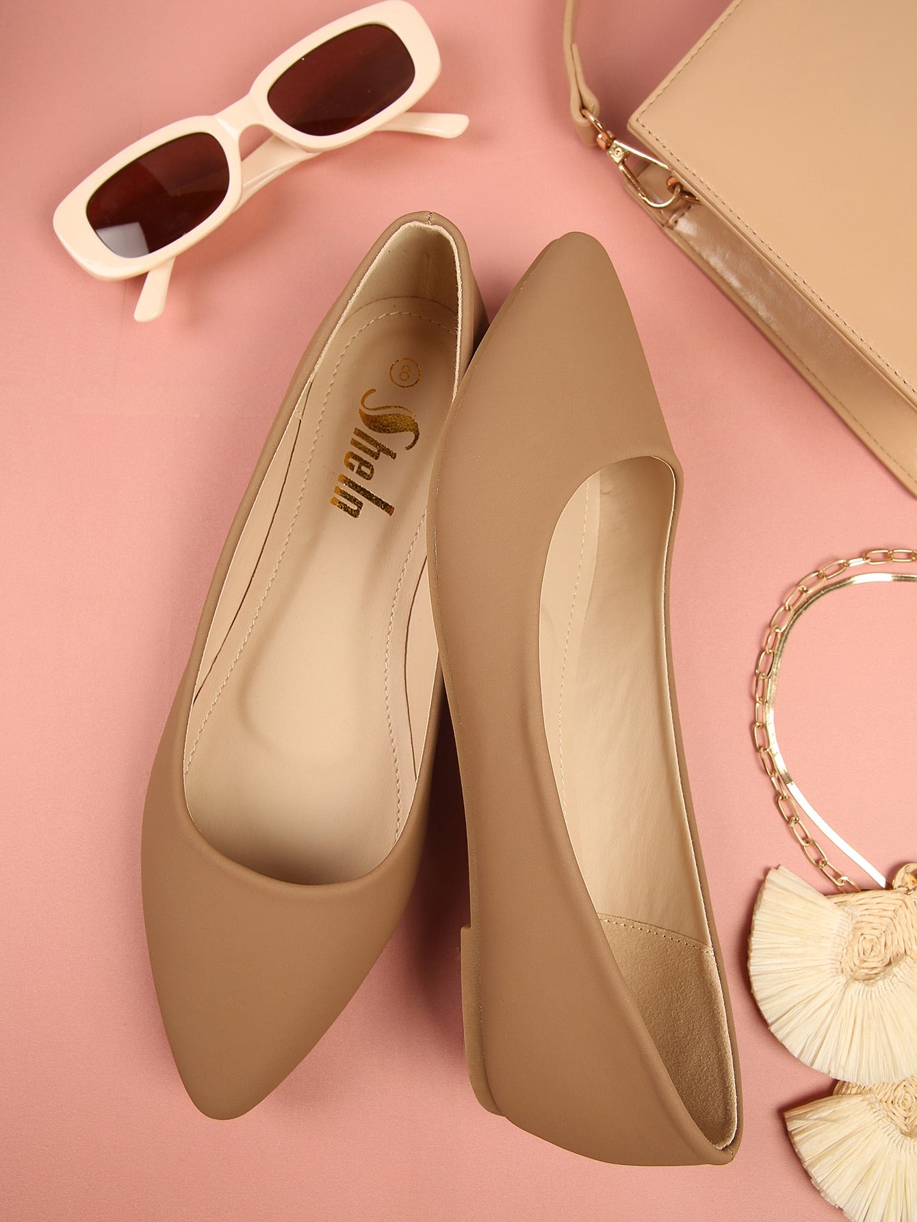 Artificial Patent PU Closed Toe Ballet Flats