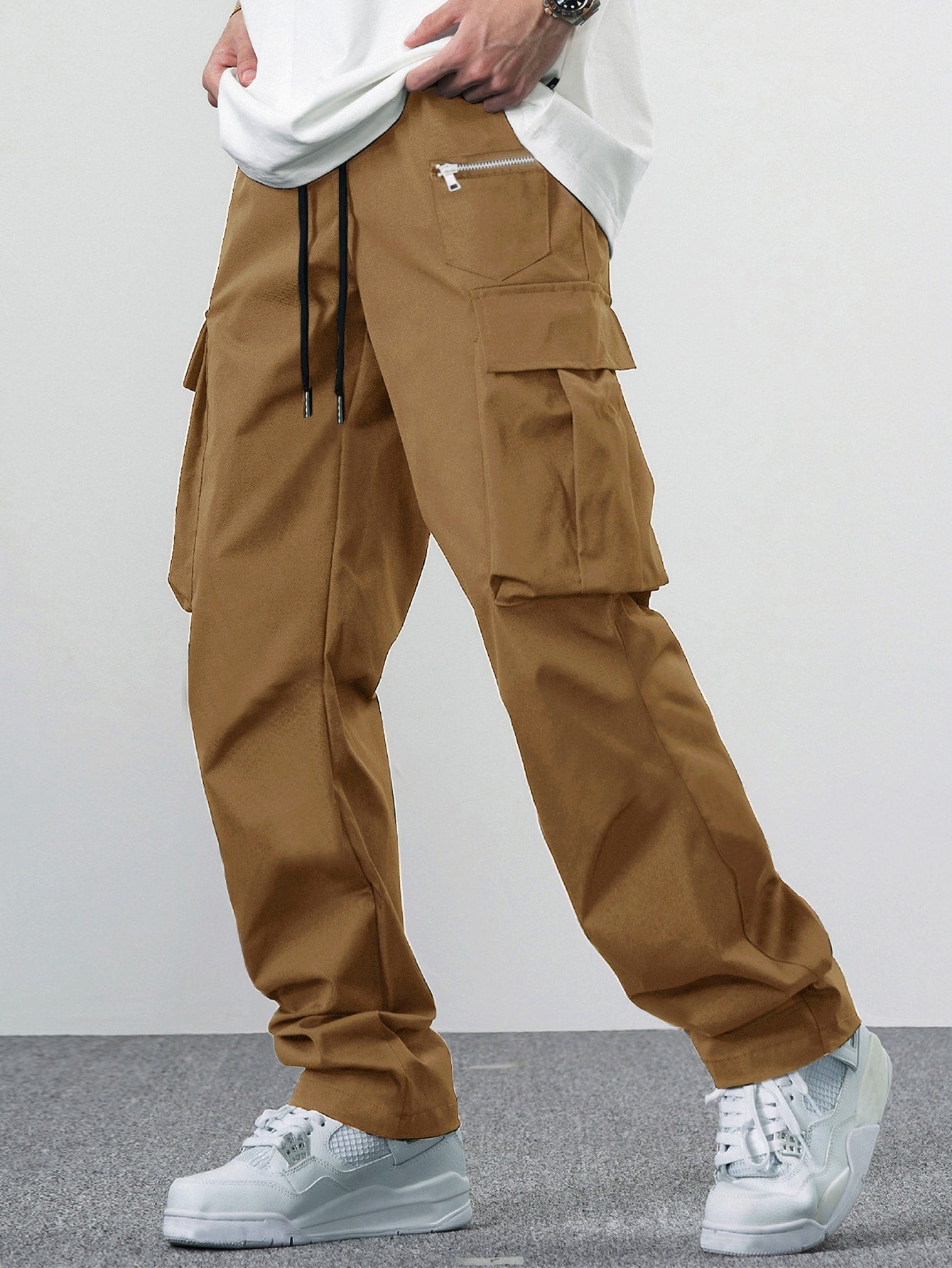 Loose-Fit Men's Cargo Pants With Drawstring Waist