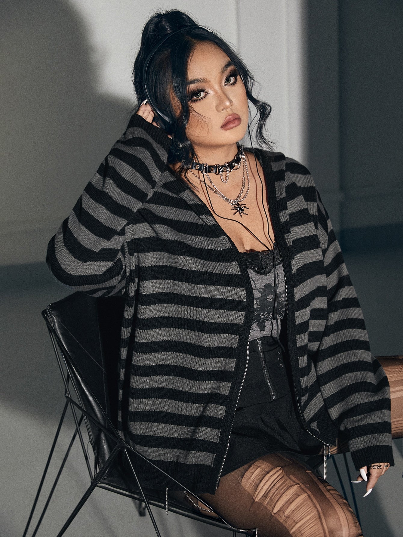 Punk Plus Striped Pattern Drop Shoulder Cardigan