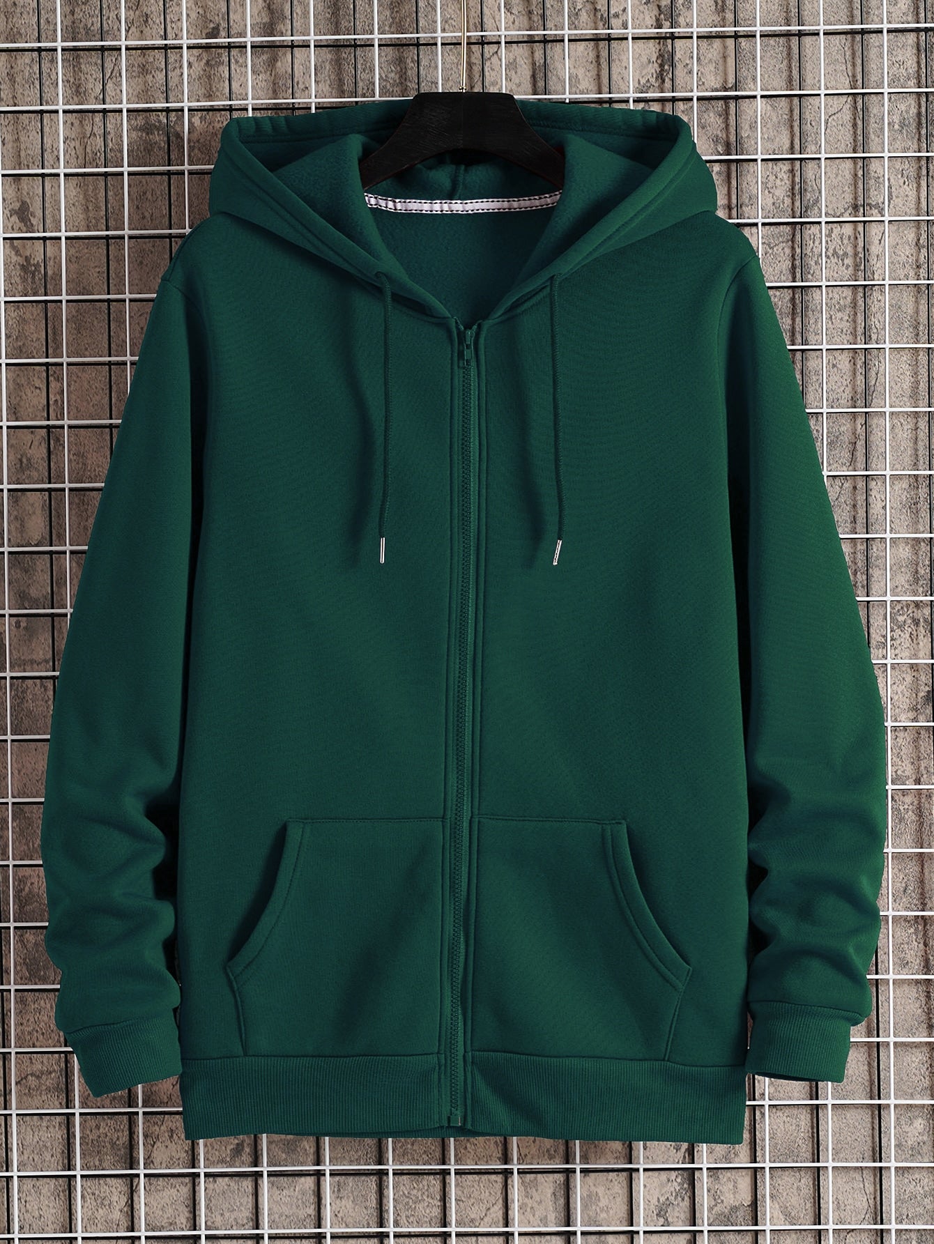 Men's Kangaroo Pocket Drawstring Hoodie With Warm Lining And Zipper Closure