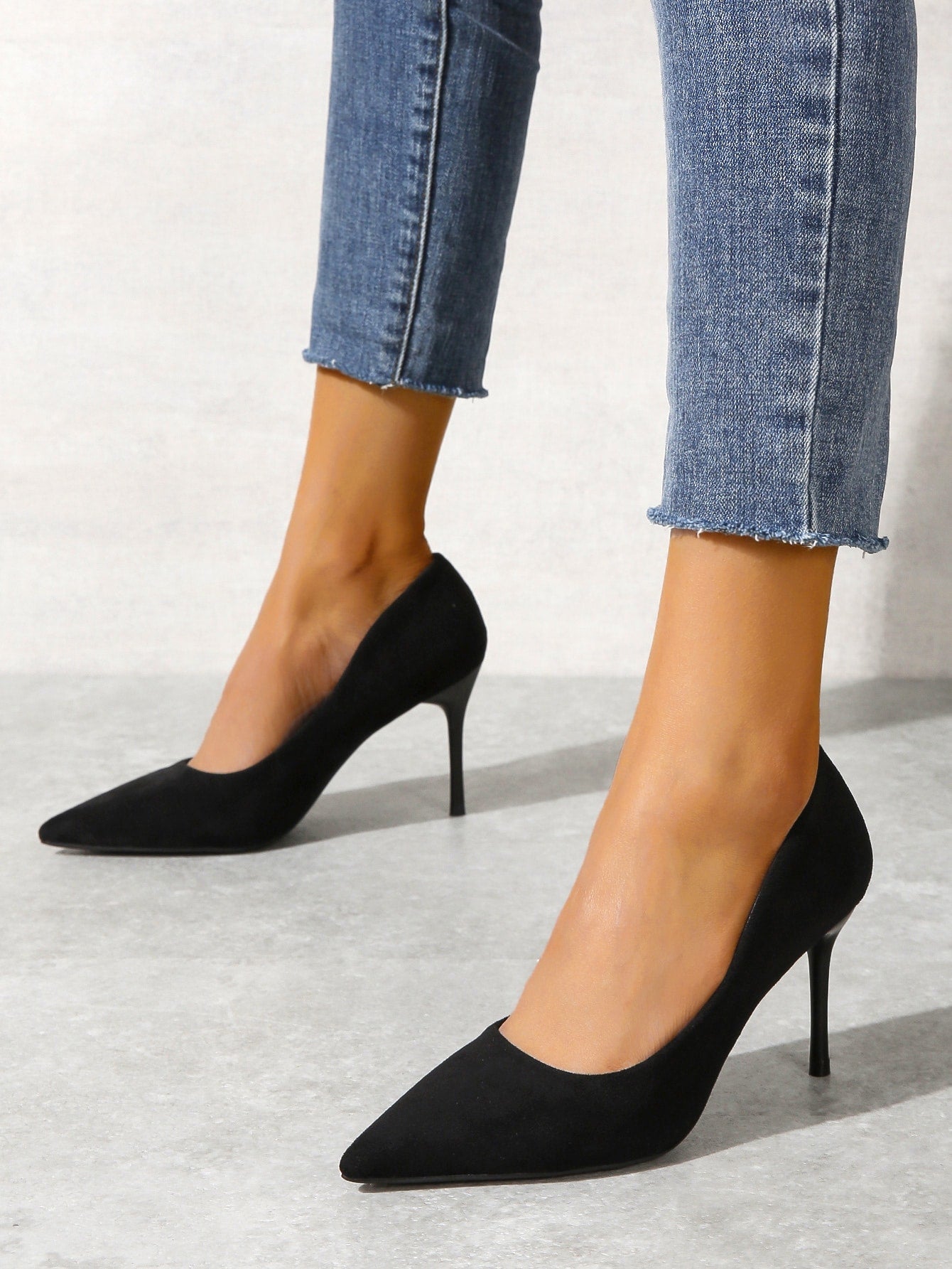 Fashionable High Heel Pumps