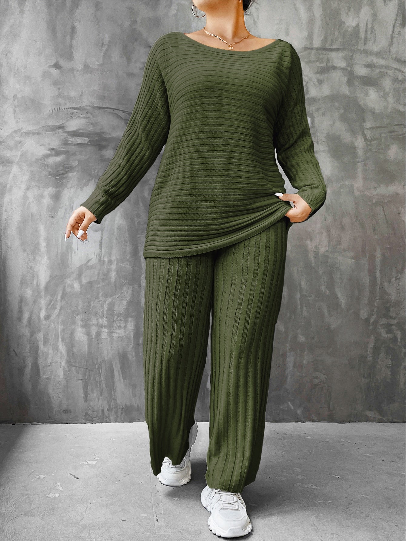 Mulvari Plus Batwing Sleeve Sweater & Knit Pants