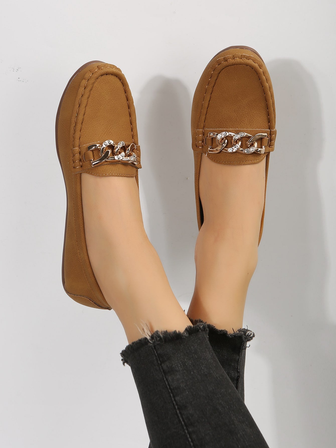 Ladies' Elegant Brown Mini Block Embellished With Rhinestone And Chain Detailing Ballet Flats