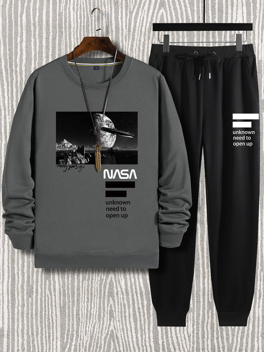 Men Slogan And Planet Print Sweatshirt & Drawstring Waist Sweatpants